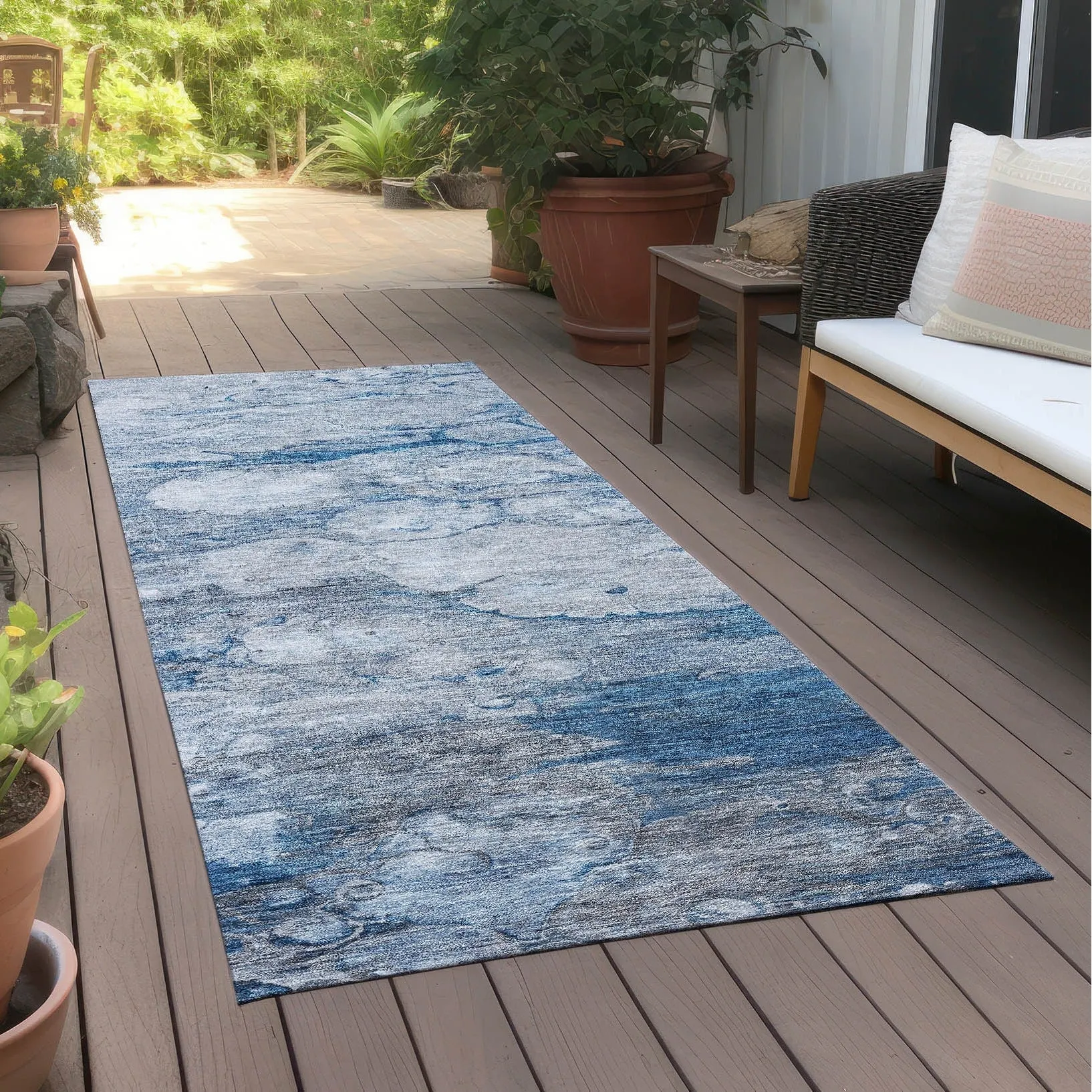 Machine Washable Indoor/ Outdoor Chantille Modern Abstract Rug