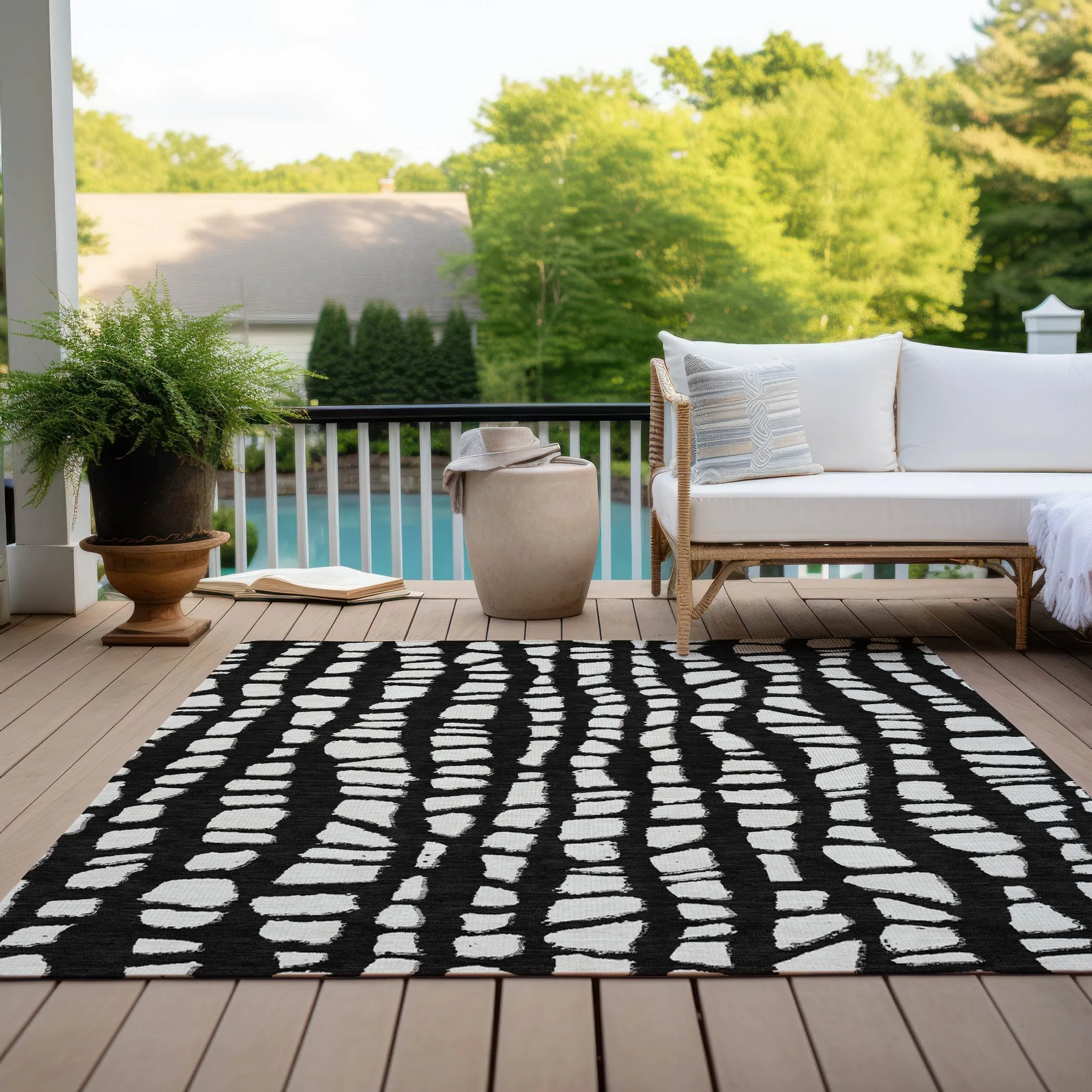Machine Washable Indoor/ Outdoor Chantille Modern Abstract Rug