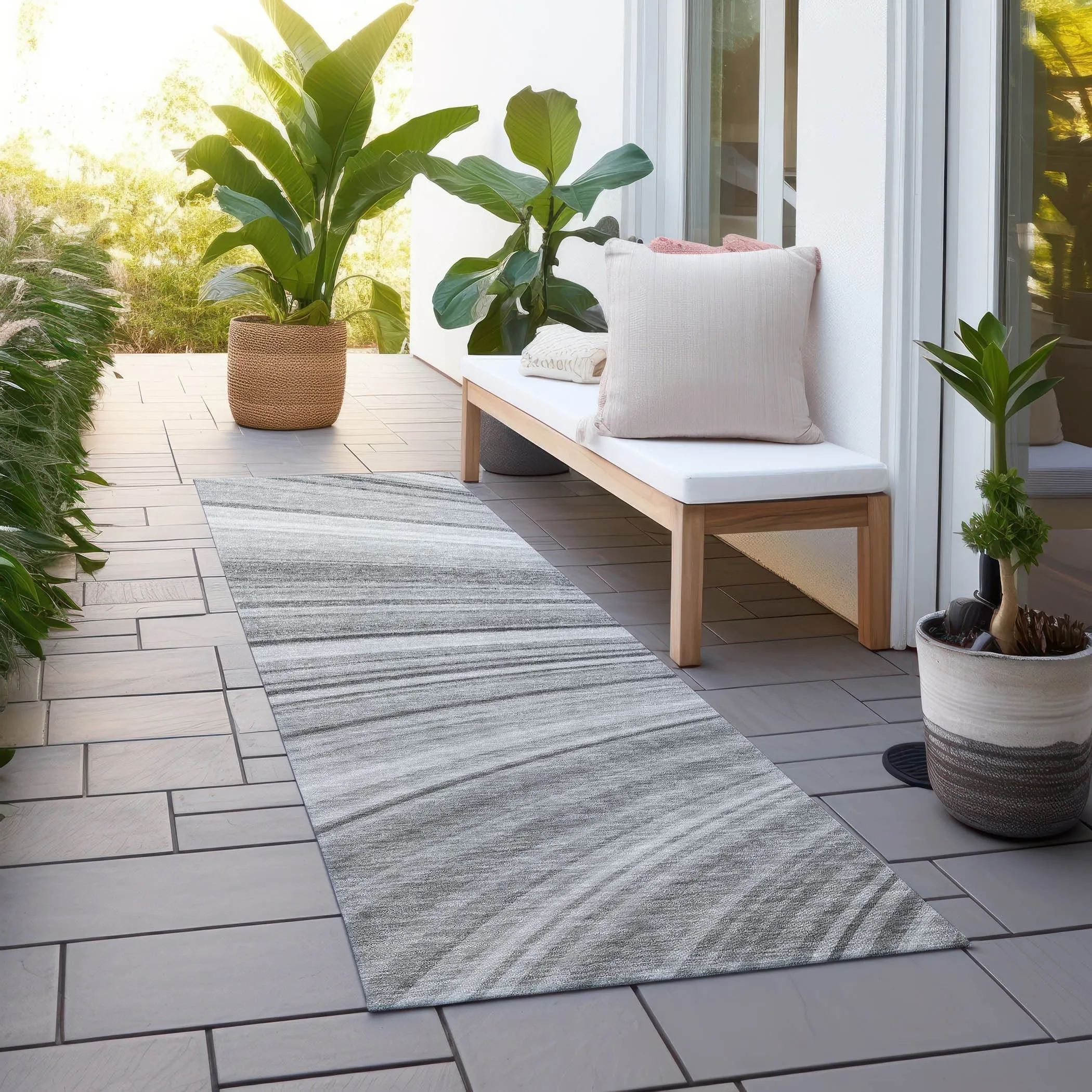 Machine Washable Indoor/ Outdoor Chantille Modern Burst Rug