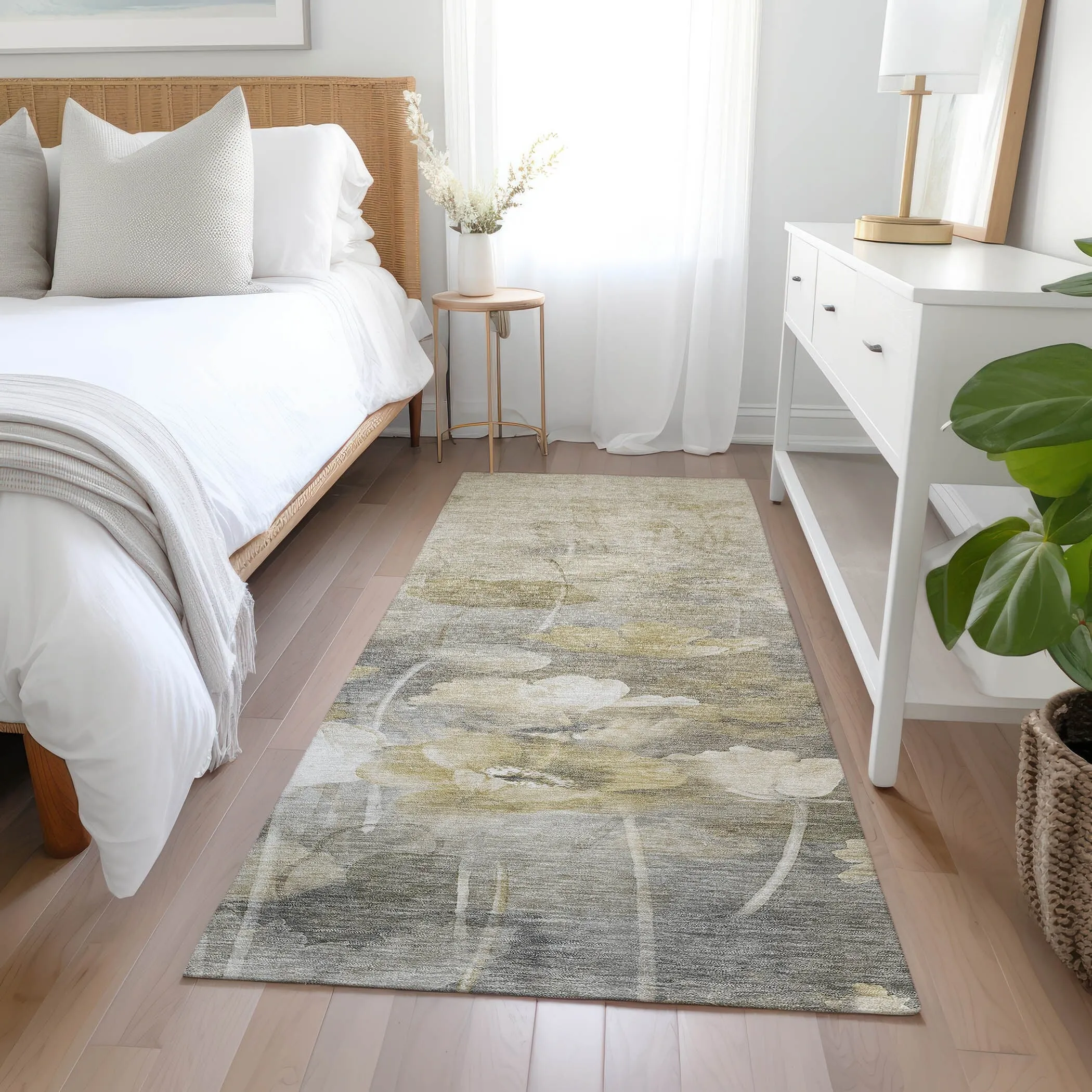 Machine Washable Indoor/ Outdoor Chantille Modern Floral Rug