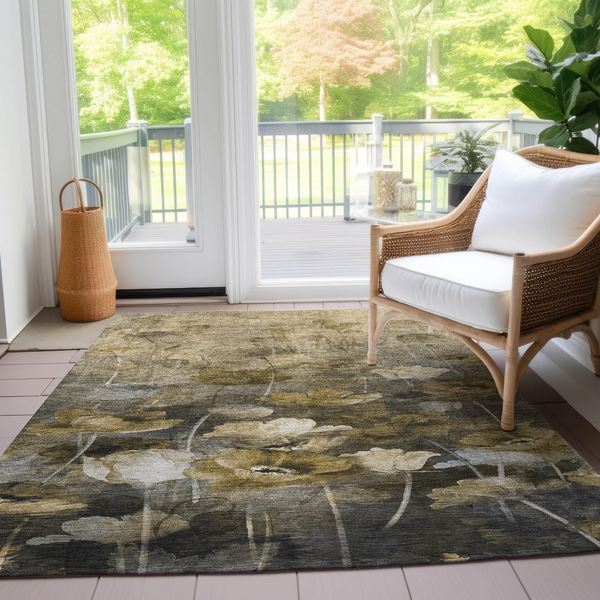 Machine Washable Indoor/ Outdoor Chantille Modern Floral Rug