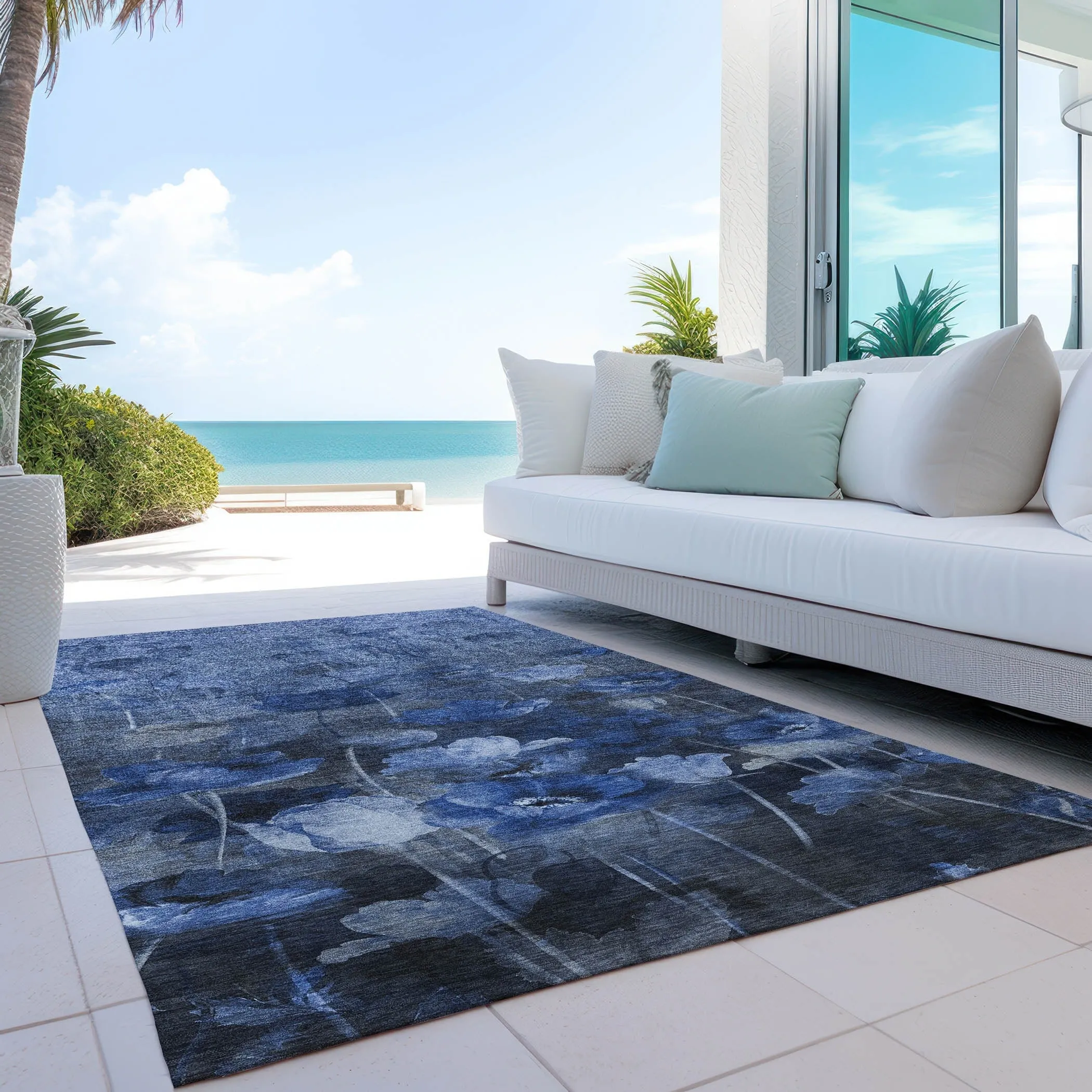 Machine Washable Indoor/ Outdoor Chantille Modern Floral Rug