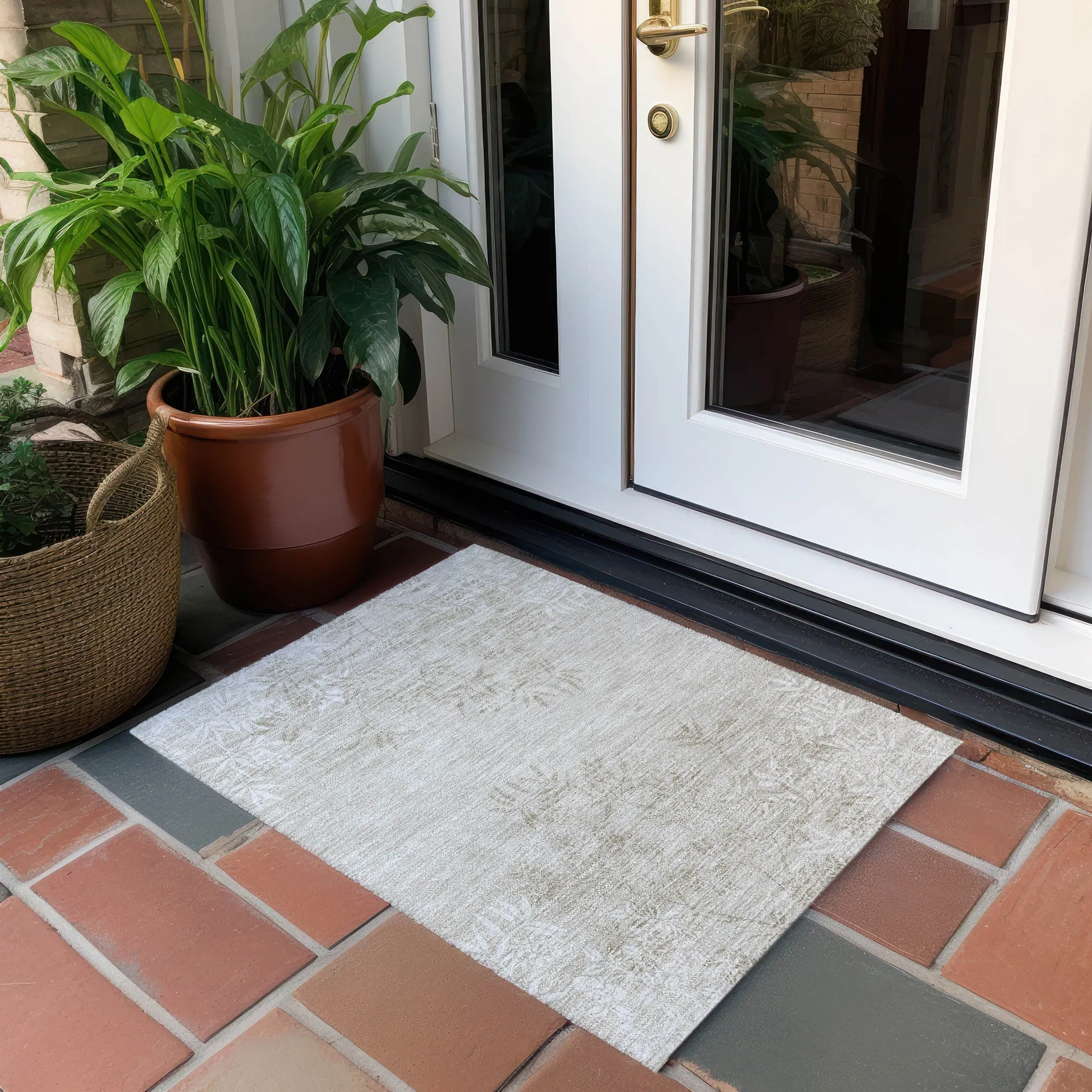 Machine Washable Indoor/ Outdoor Chantille Modern Garden Rug