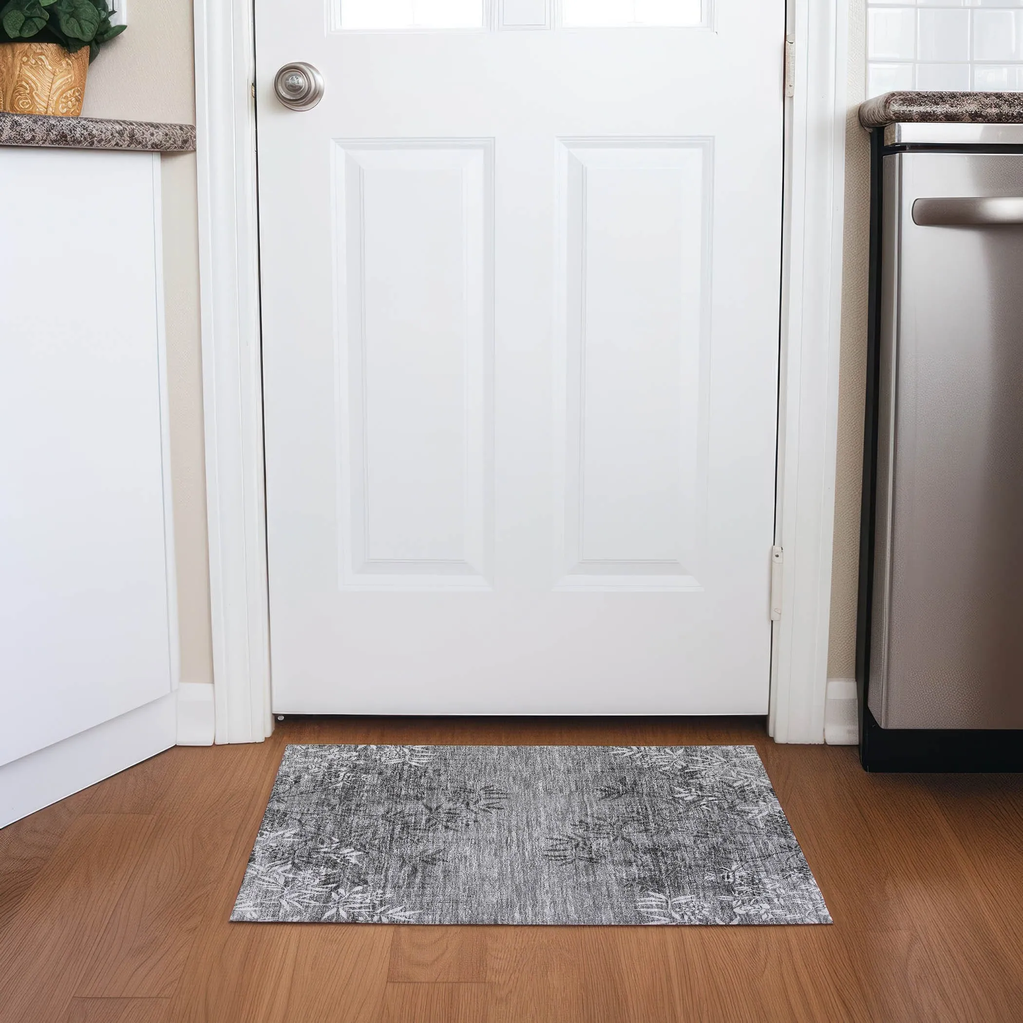Machine Washable Indoor/ Outdoor Chantille Modern Garden Rug