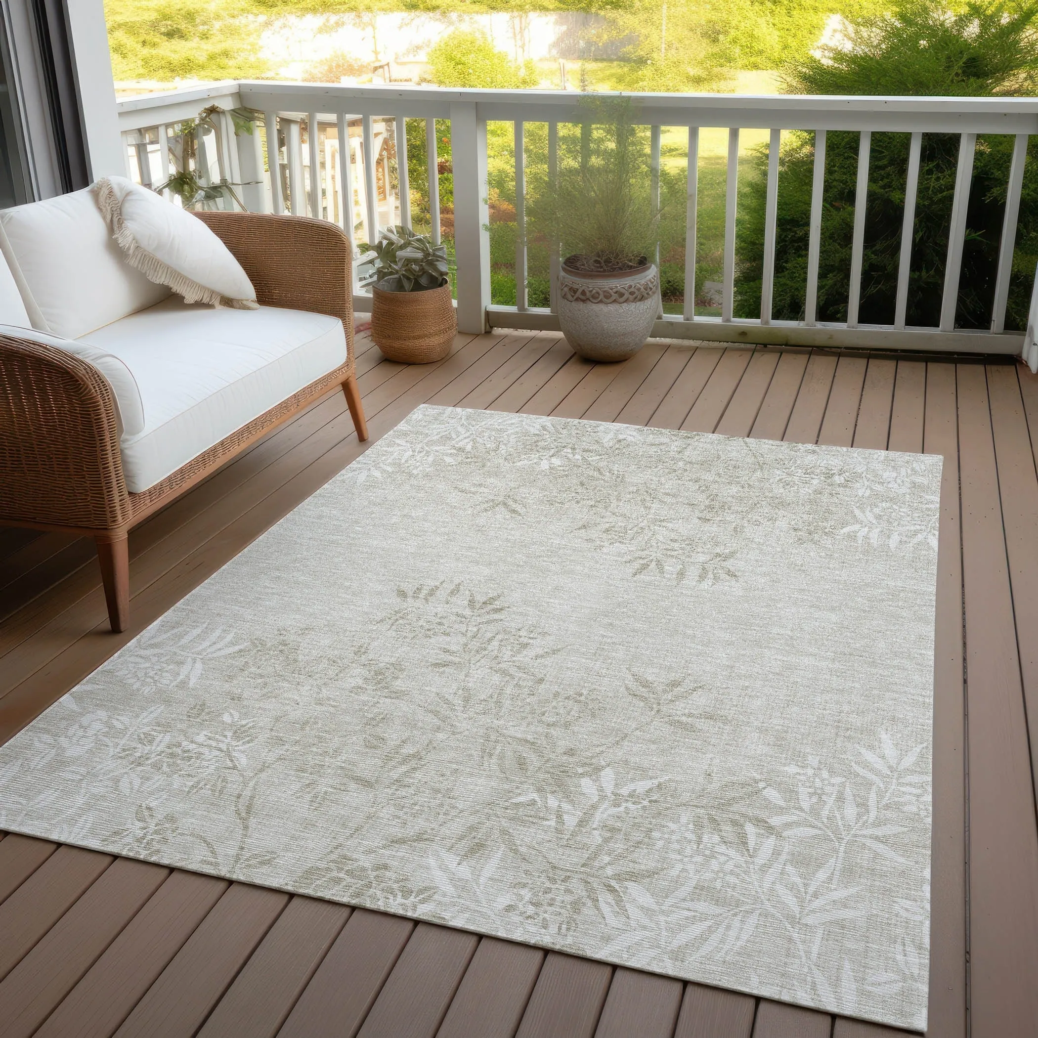 Machine Washable Indoor/ Outdoor Chantille Modern Garden Rug
