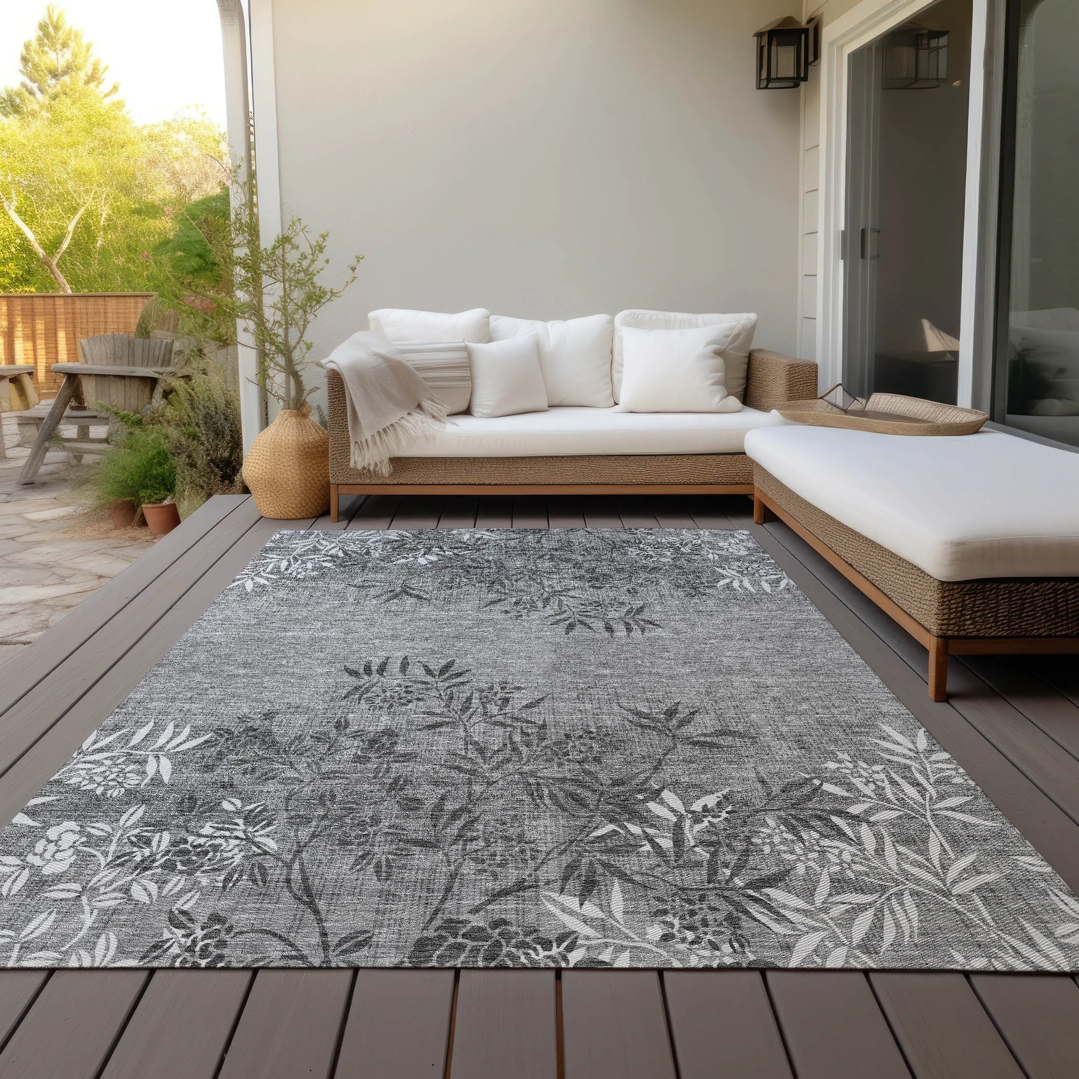 Machine Washable Indoor/ Outdoor Chantille Modern Garden Rug