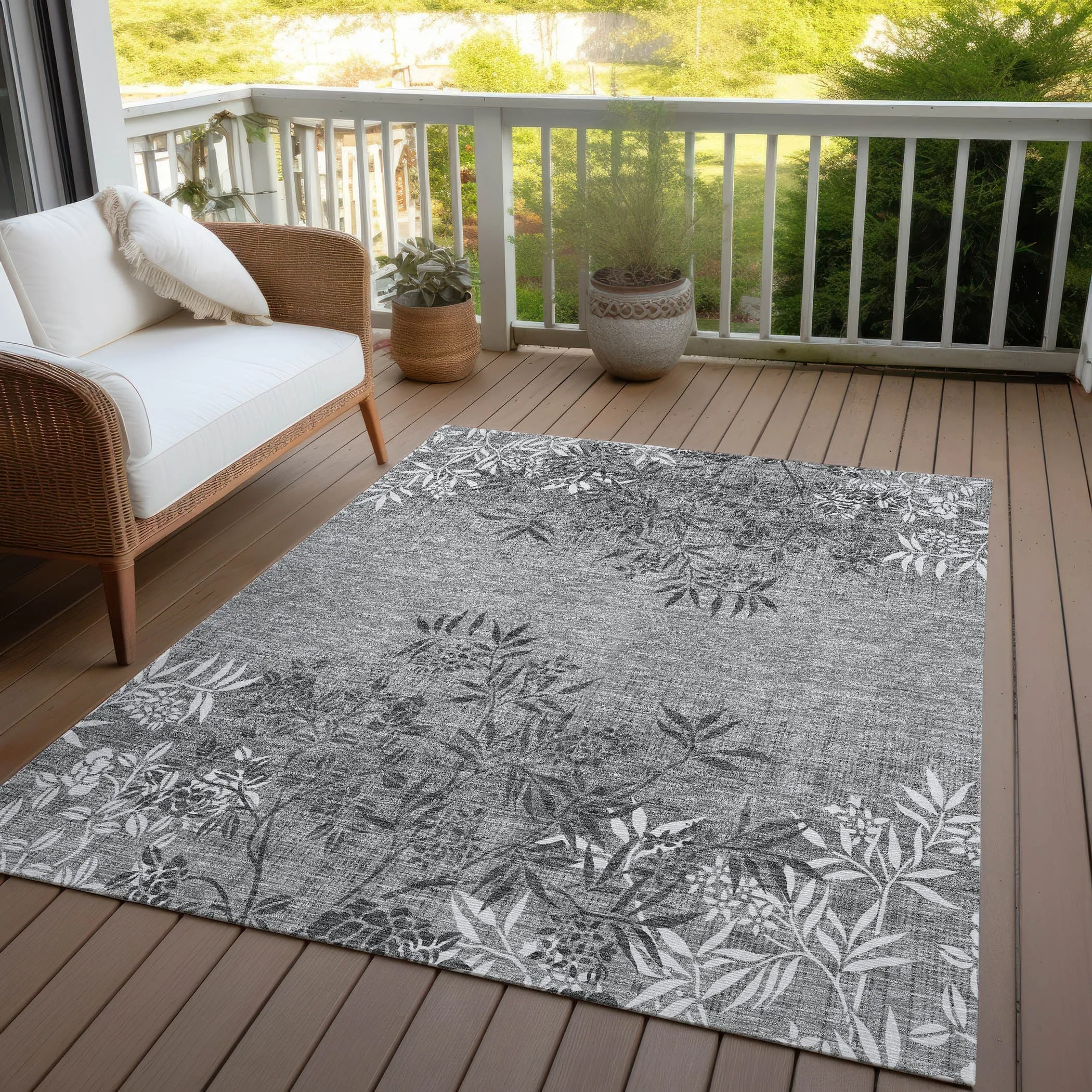 Machine Washable Indoor/ Outdoor Chantille Modern Garden Rug