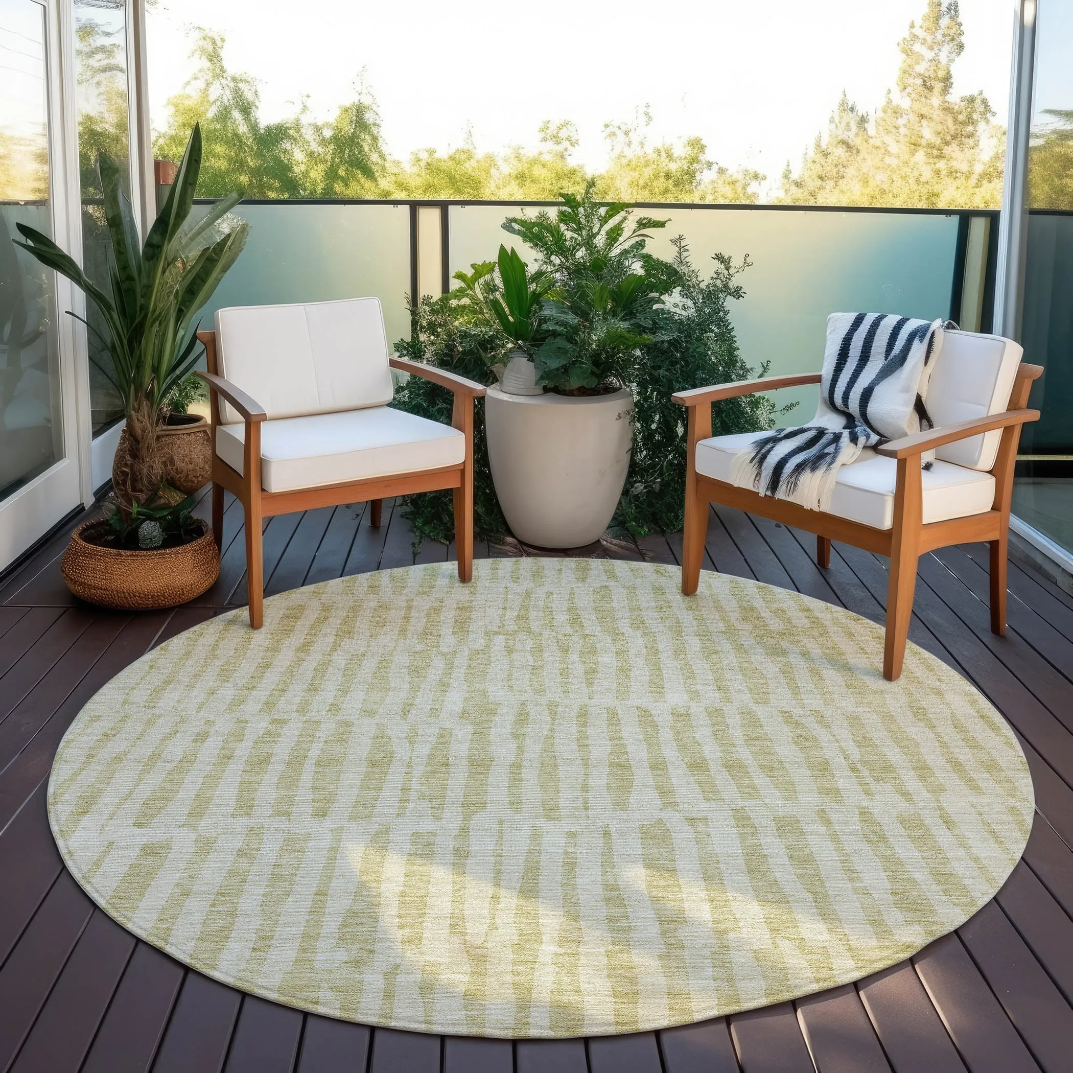 Machine Washable Indoor/ Outdoor Chantille Modern Geo Rug