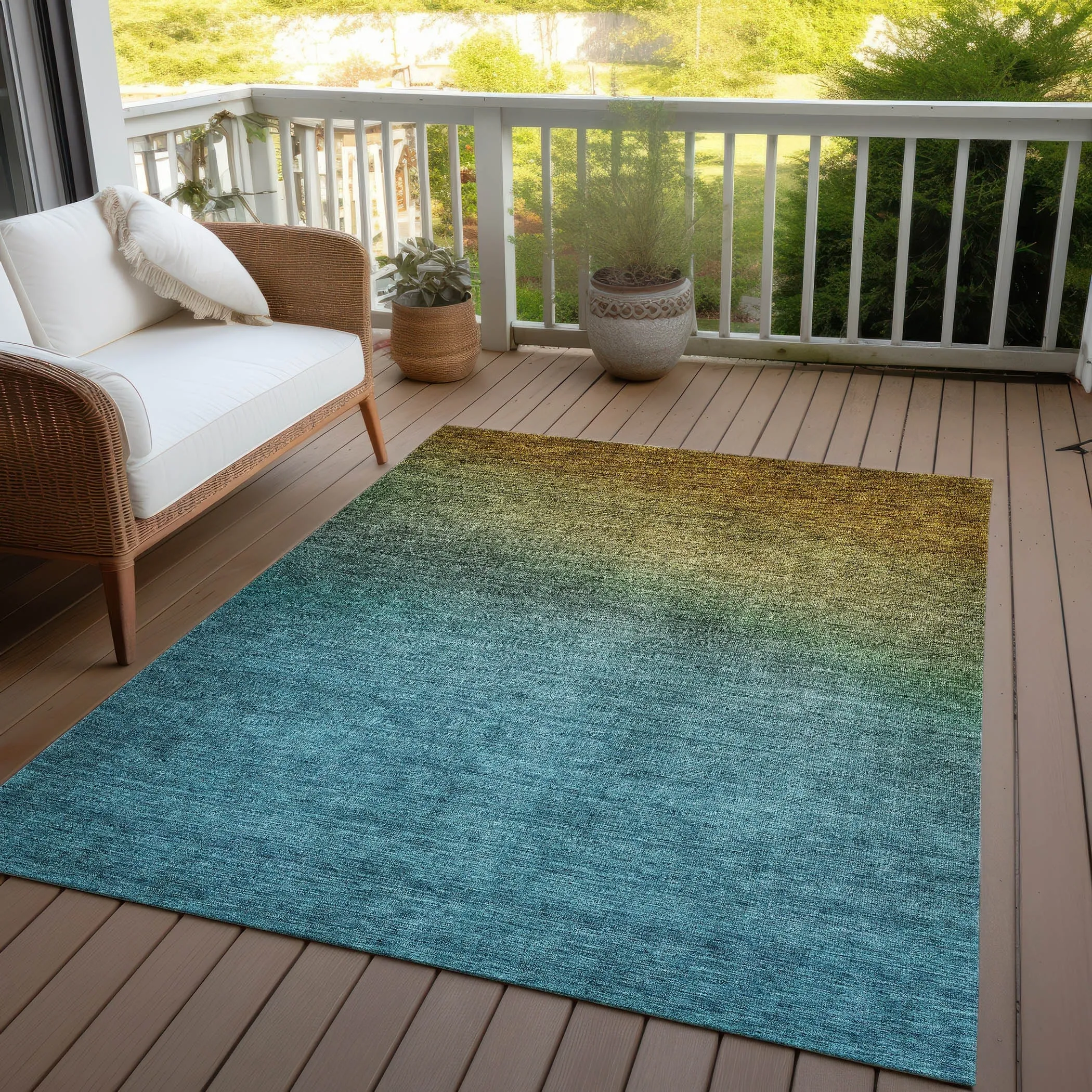 Machine Washable Indoor/ Outdoor Chantille Modern Ombre Rug