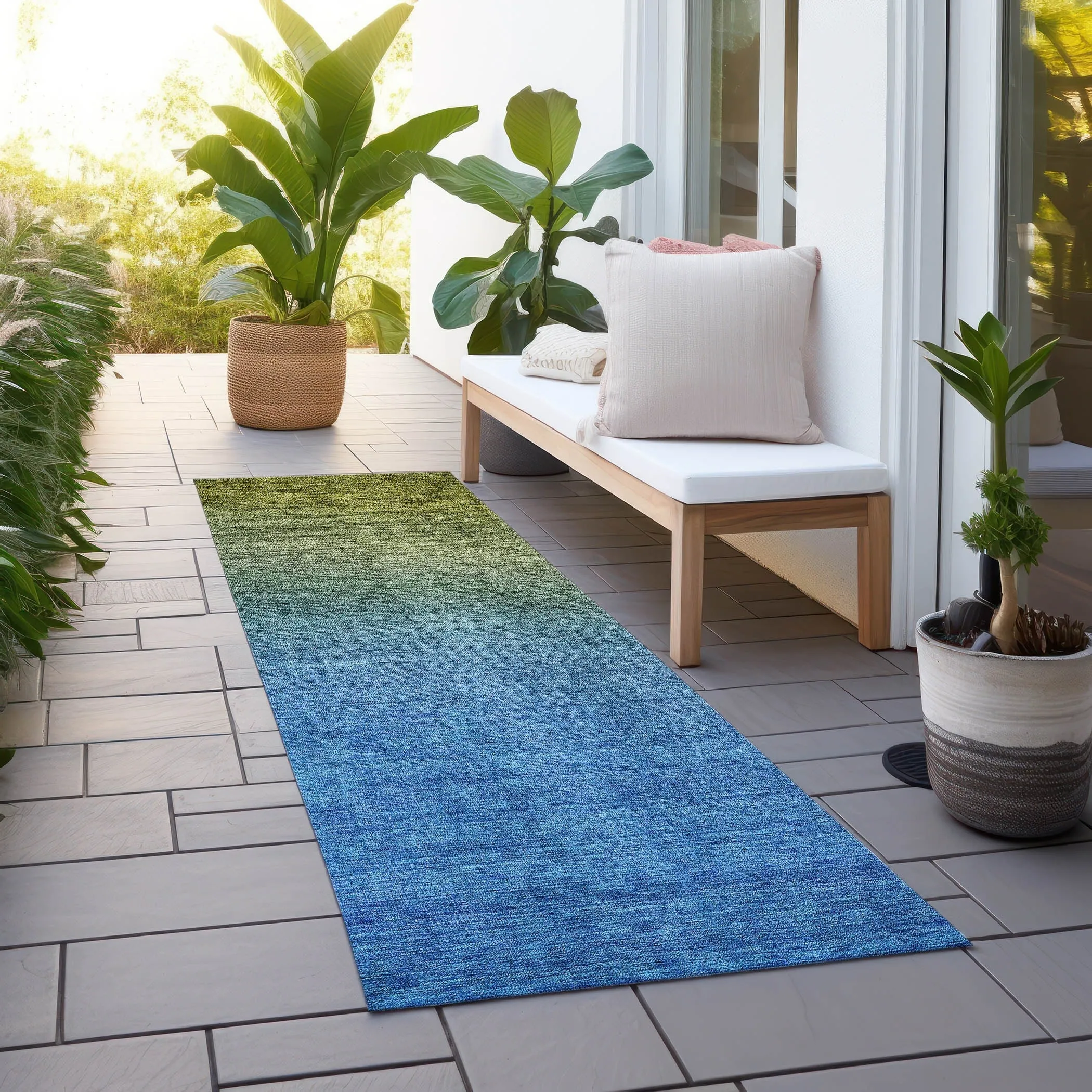 Machine Washable Indoor/ Outdoor Chantille Modern Ombre Rug