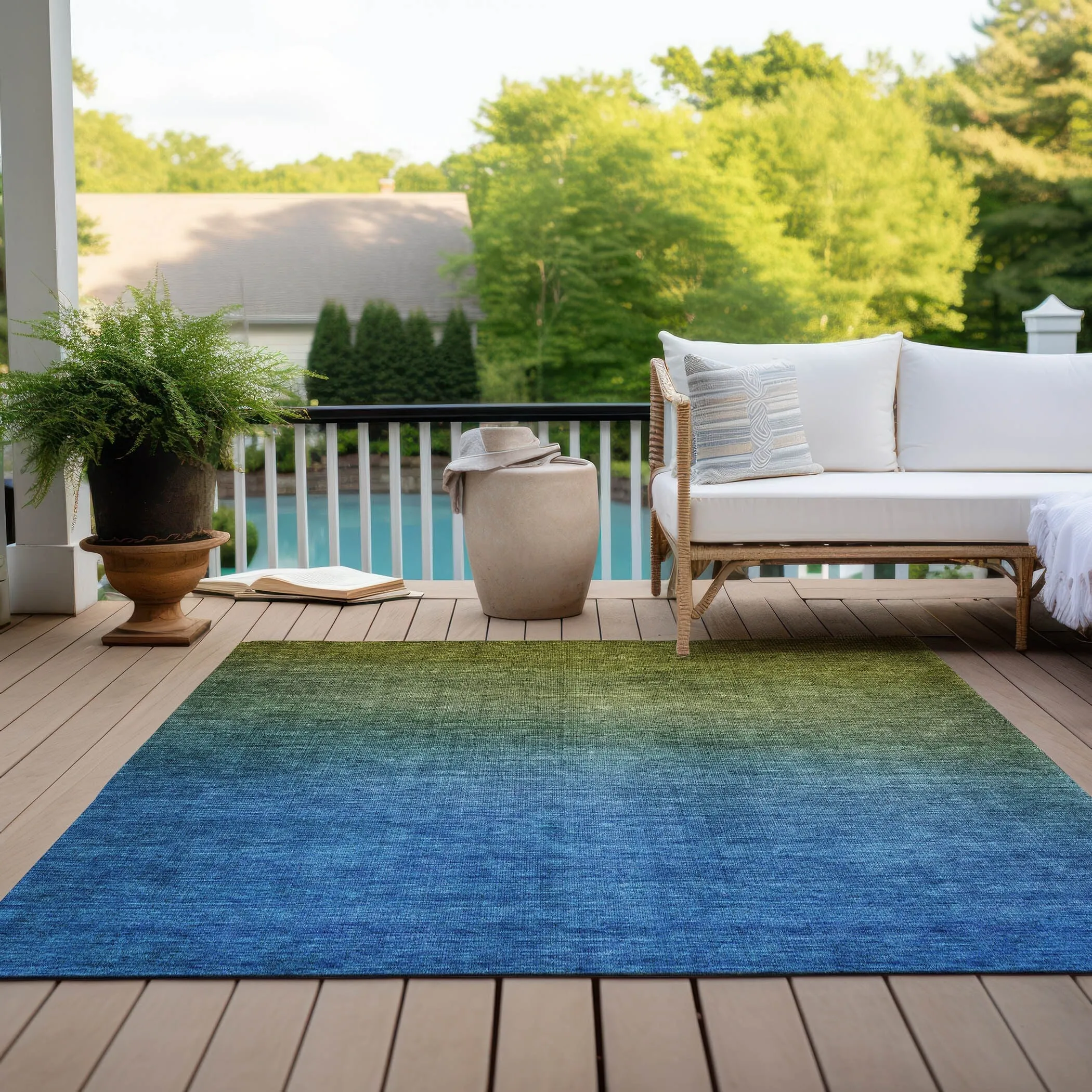 Machine Washable Indoor/ Outdoor Chantille Modern Ombre Rug