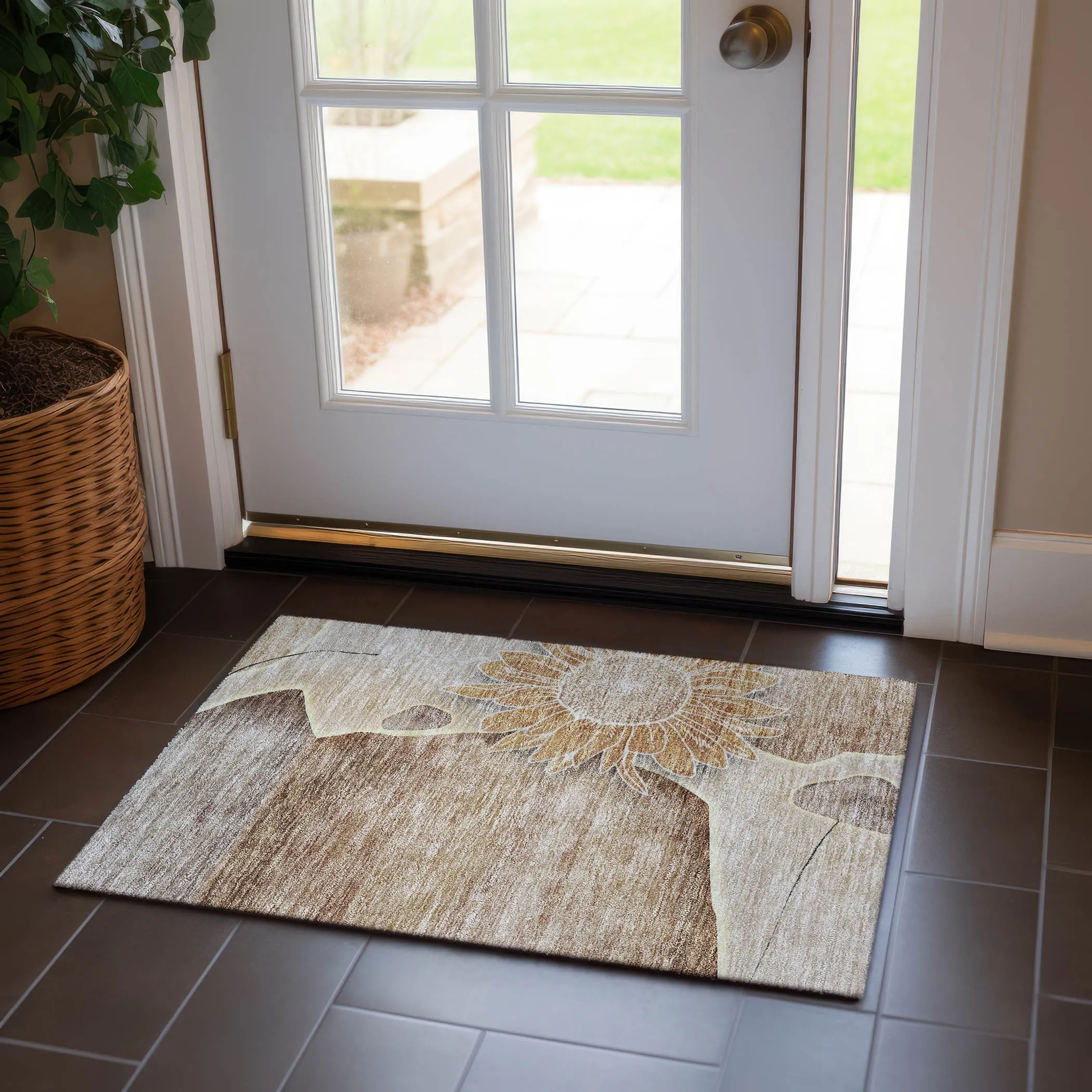 Machine Washable Indoor/ Outdoor Chantille Modern Sunflower Rug