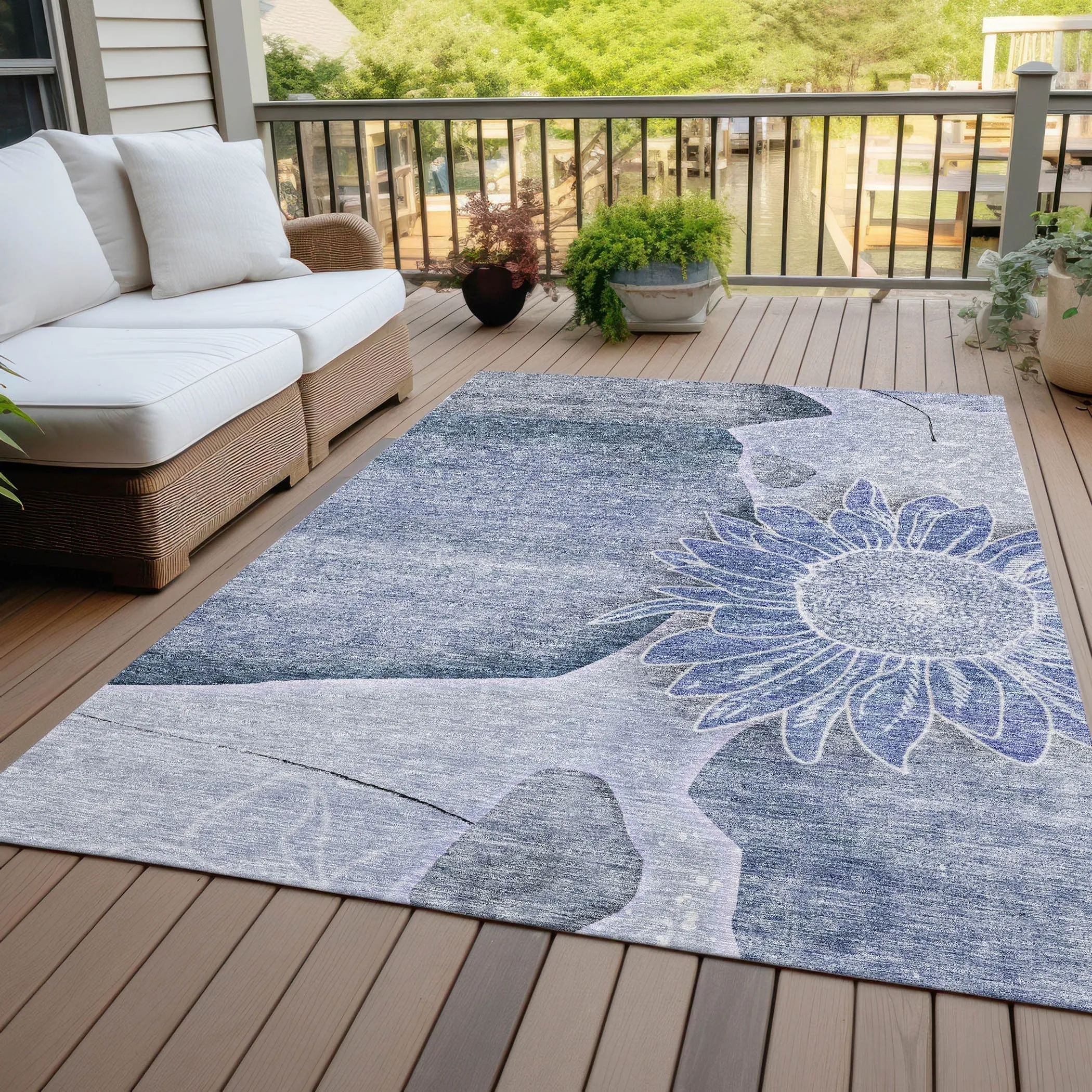 Machine Washable Indoor/ Outdoor Chantille Modern Sunflower Rug