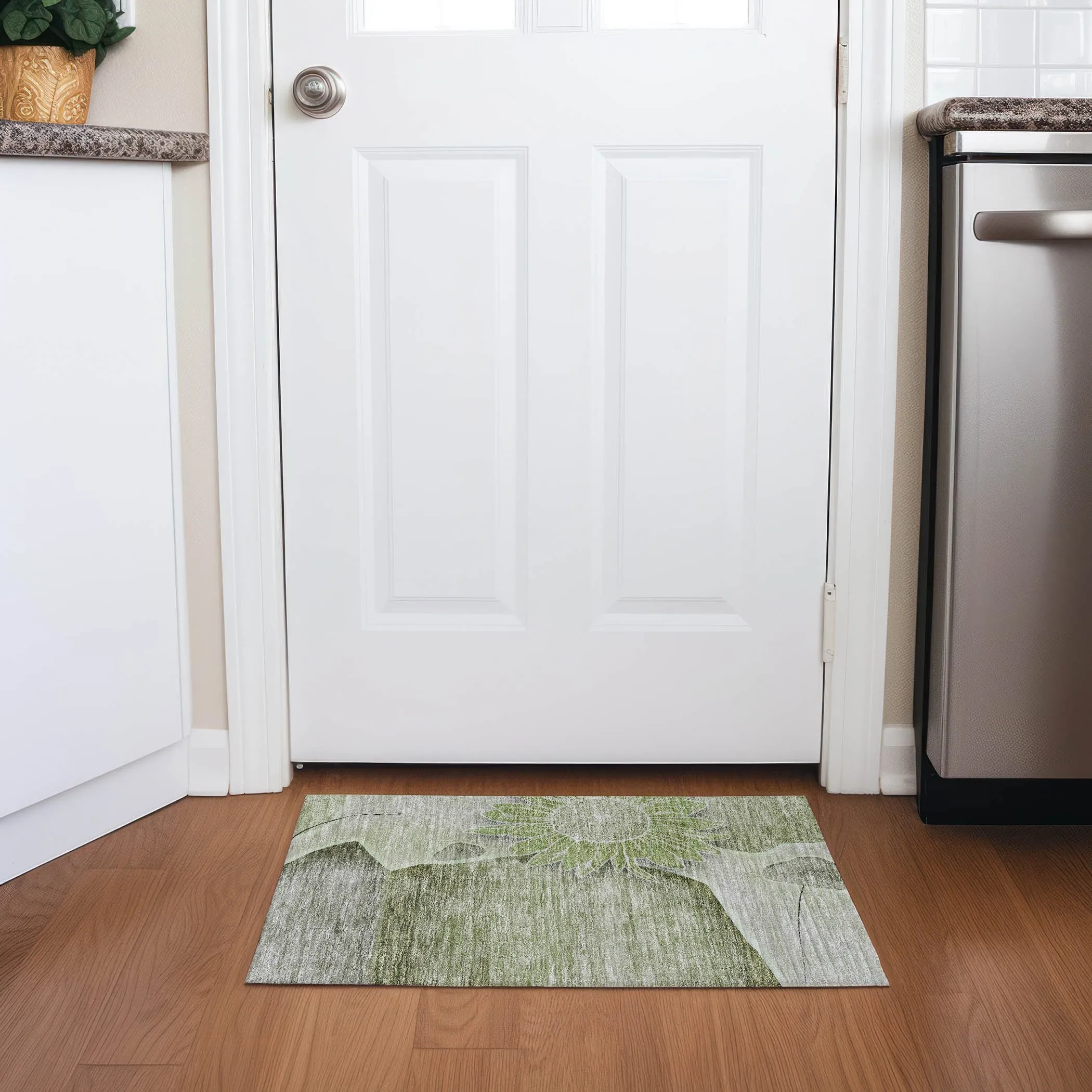 Machine Washable Indoor/ Outdoor Chantille Modern Sunflower Rug