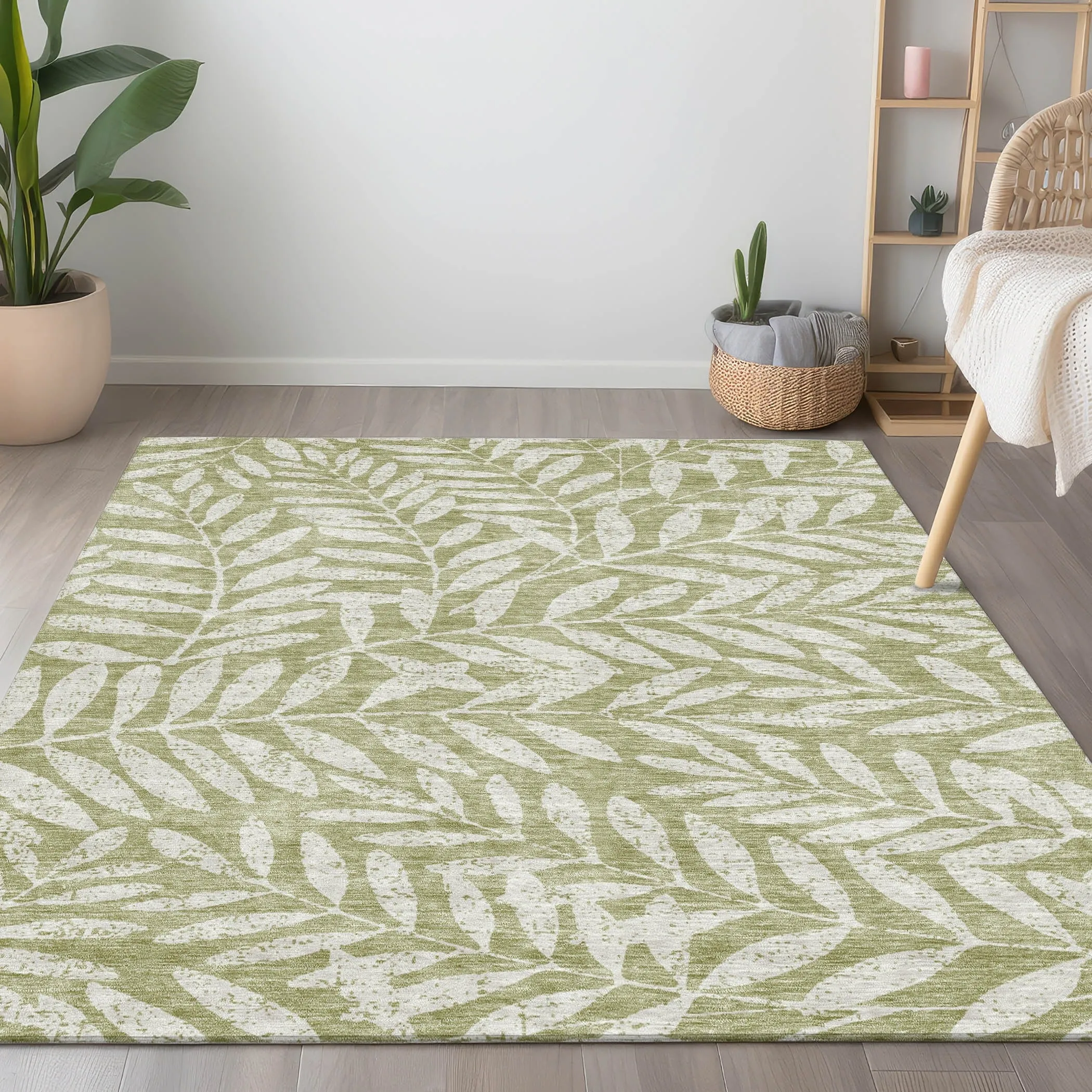 Machine Washable Indoor/ Outdoor Chantille Palm Rug