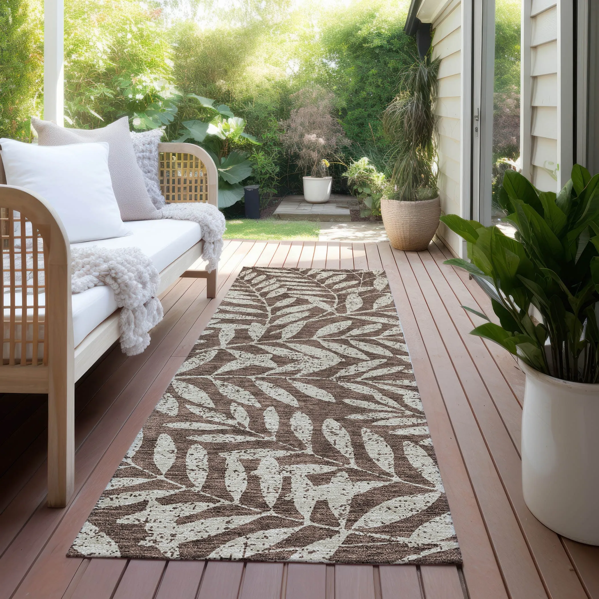 Machine Washable Indoor/ Outdoor Chantille Palm Rug