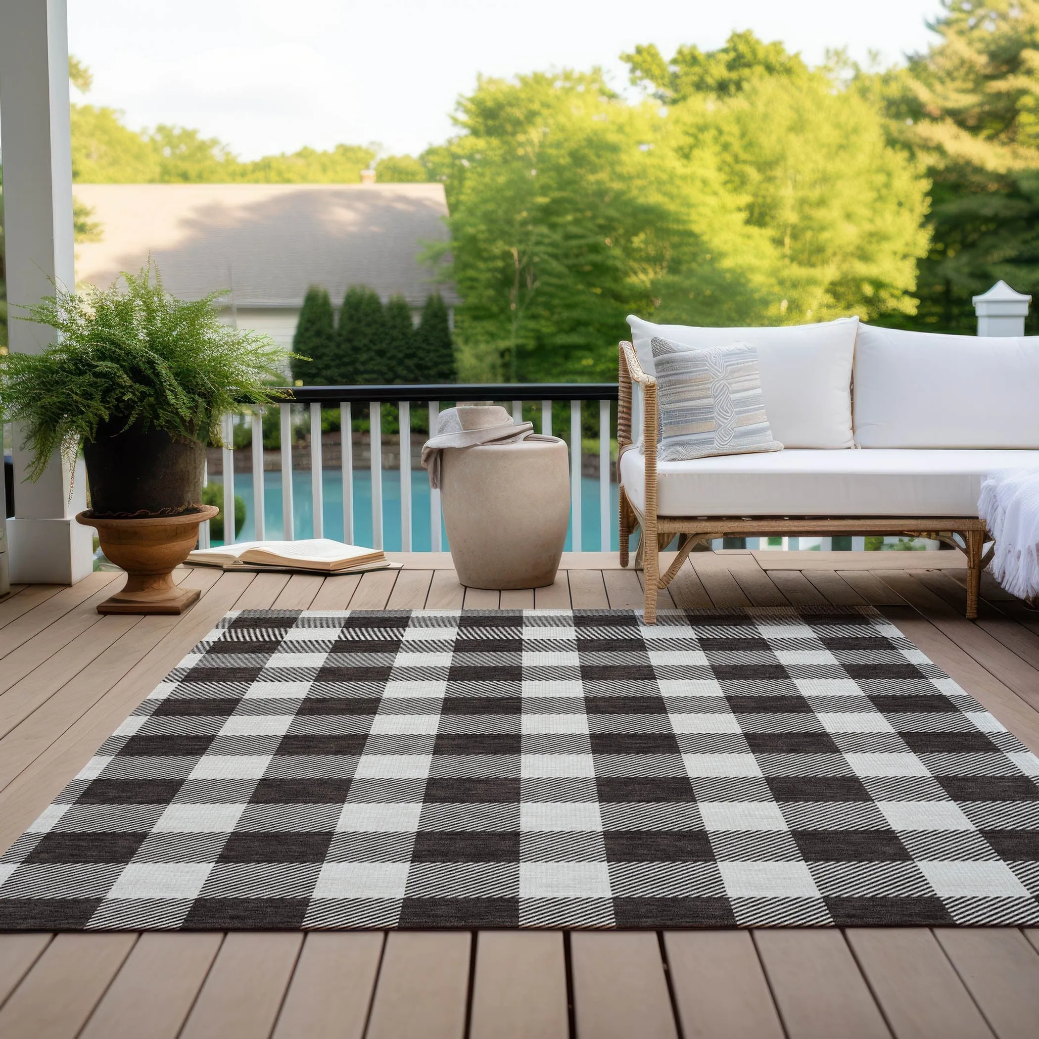 Machine Washable Indoor/ Outdoor Chantille Plaid Rug