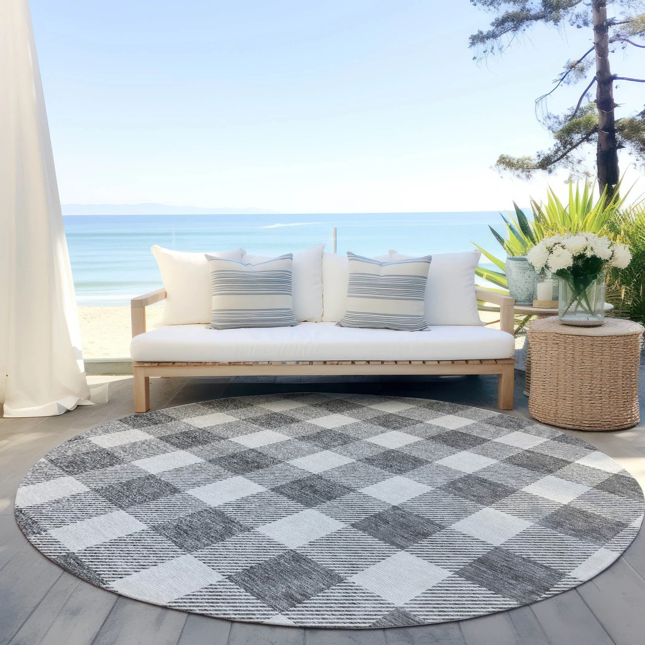 Machine Washable Indoor/ Outdoor Chantille Plaid Rug