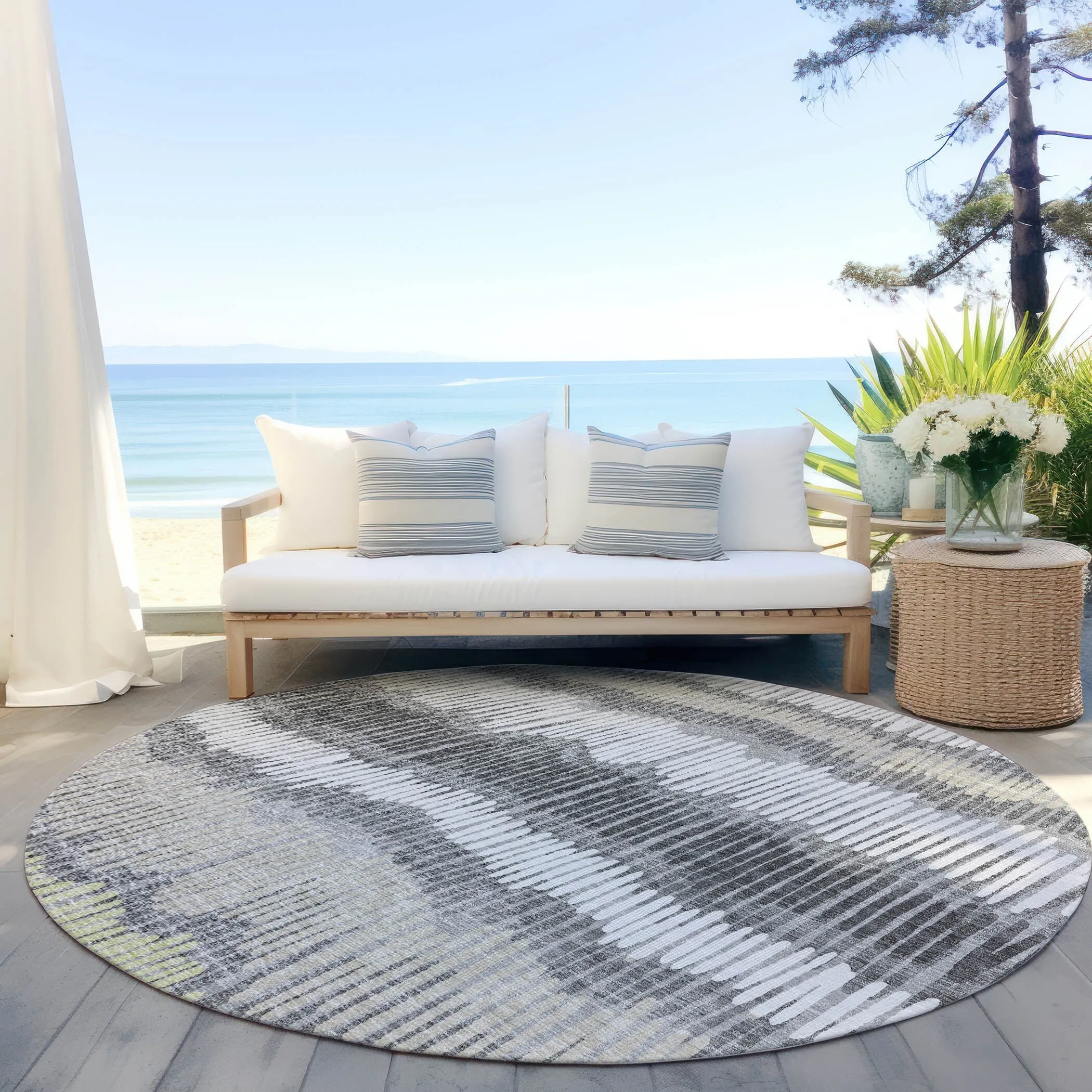 Machine Washable Indoor/ Outdoor Chantille Stripe Abstract Rug