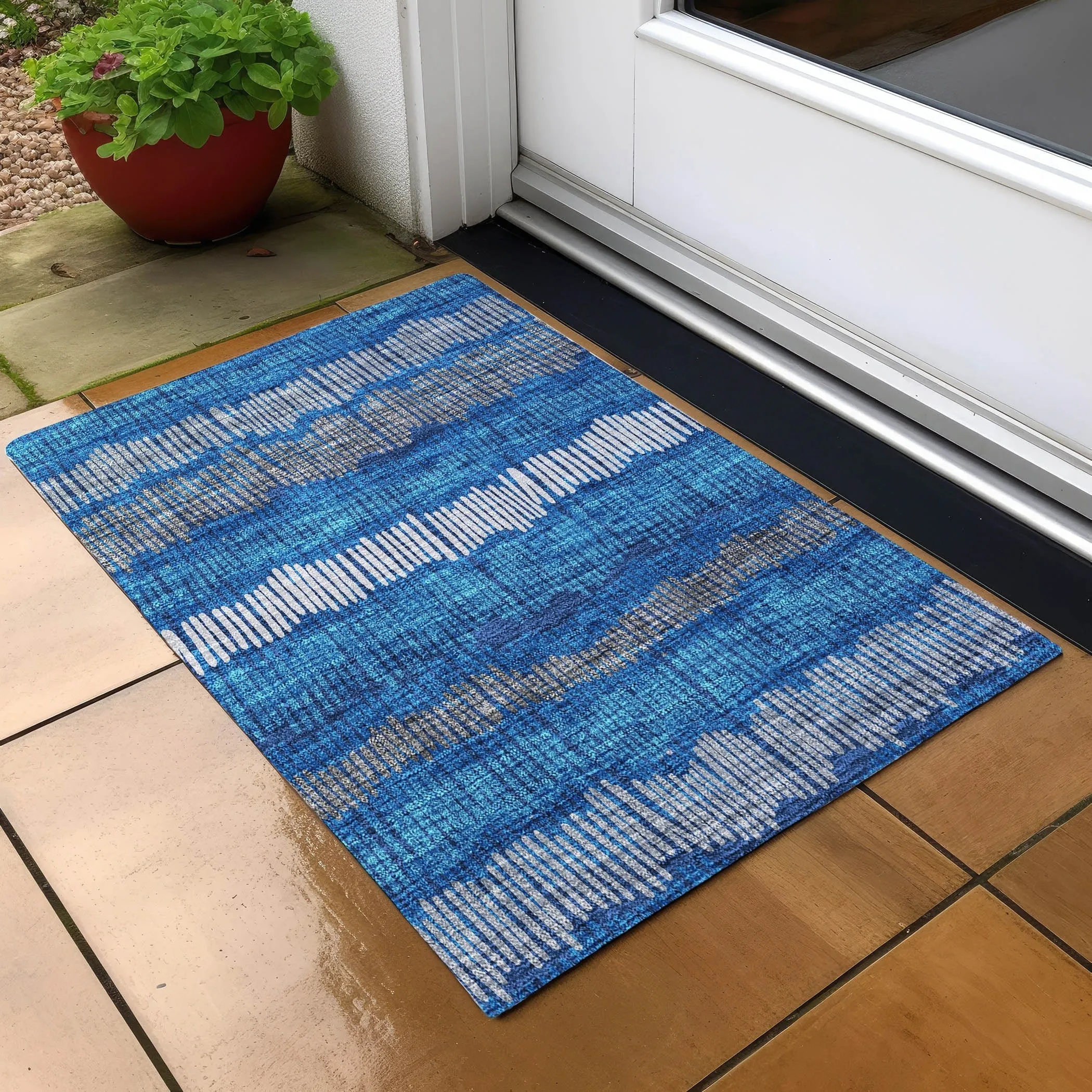 Machine Washable Indoor/ Outdoor Chantille Stripe Abstract Rug