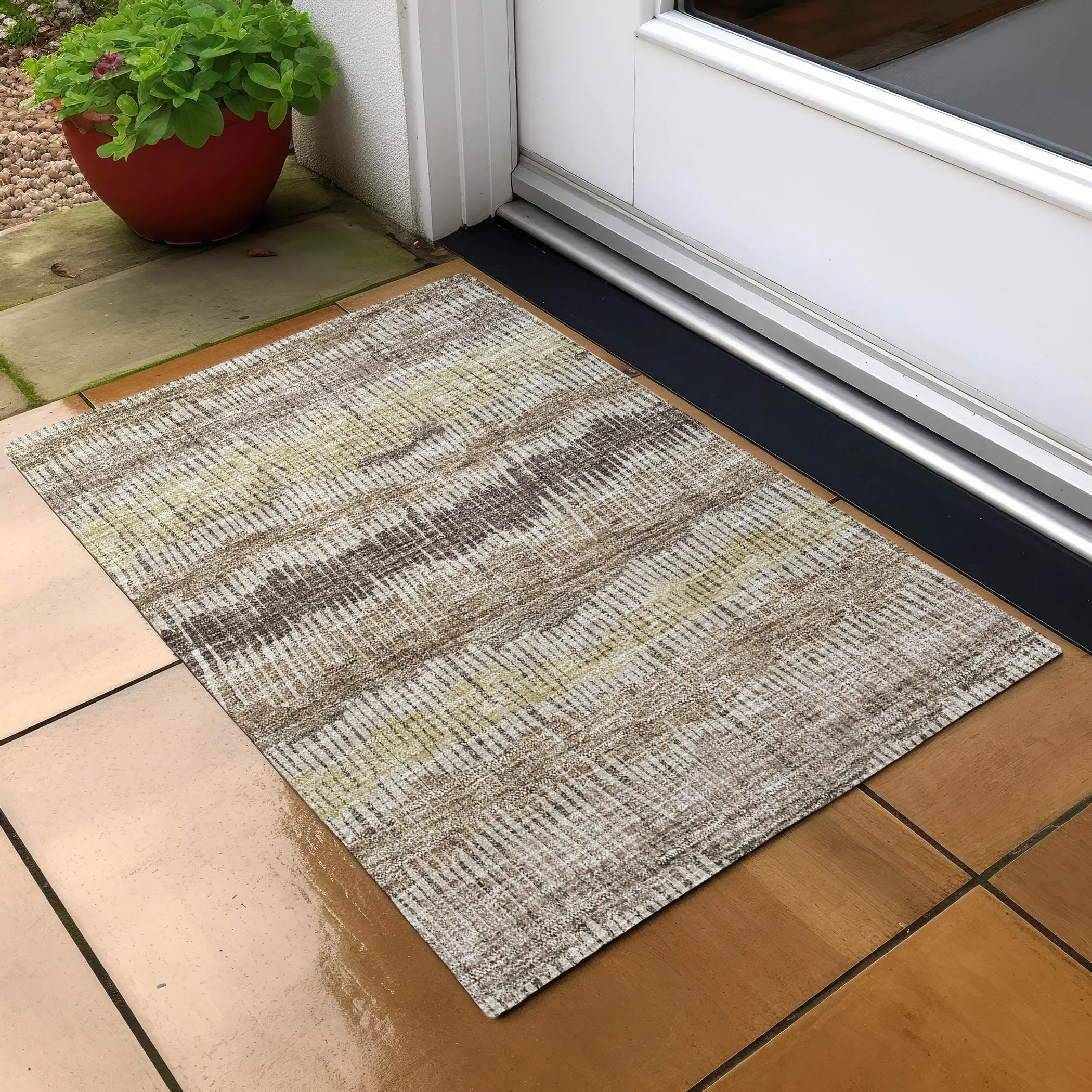 Machine Washable Indoor/ Outdoor Chantille Stripe Abstract Rug