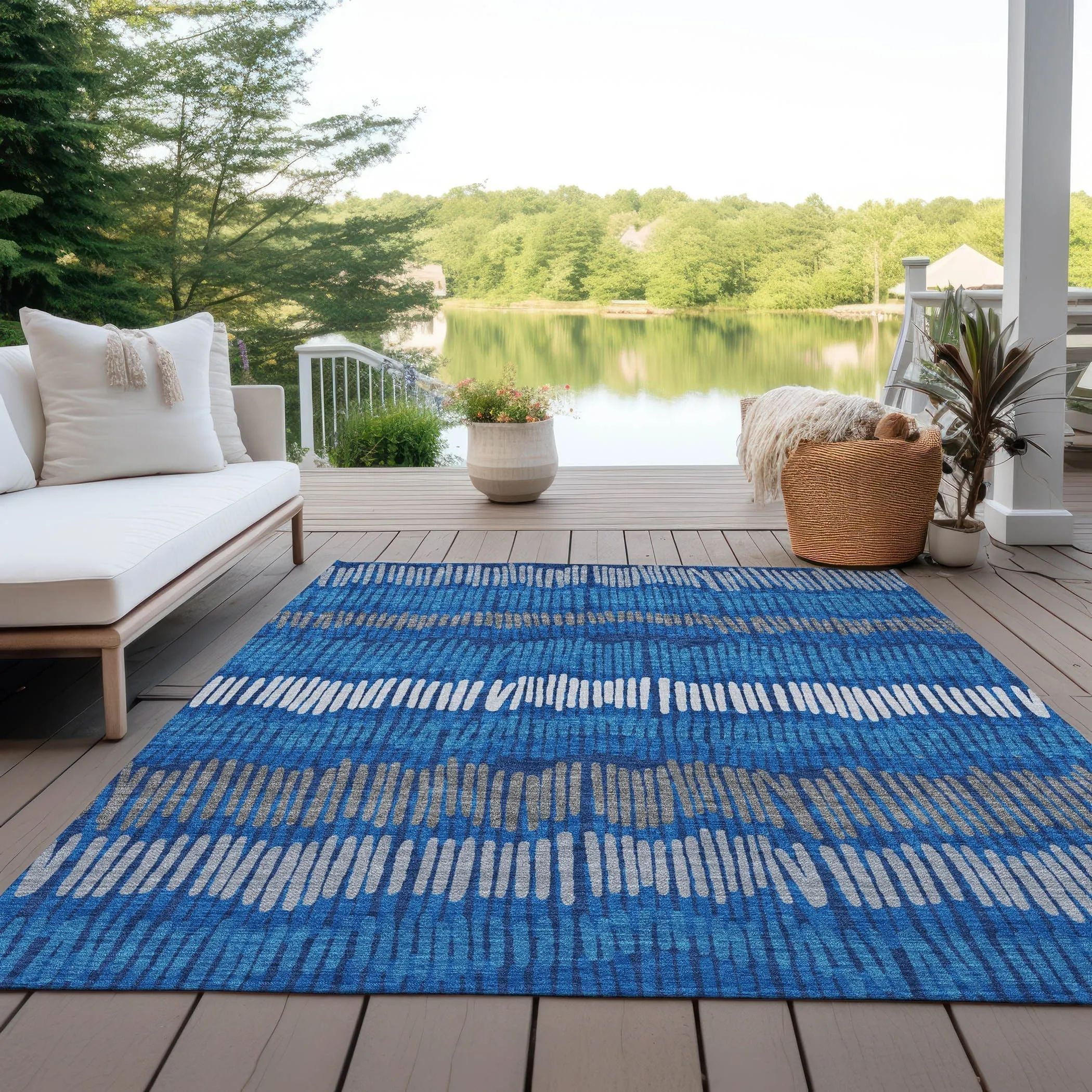 Machine Washable Indoor/ Outdoor Chantille Stripe Abstract Rug