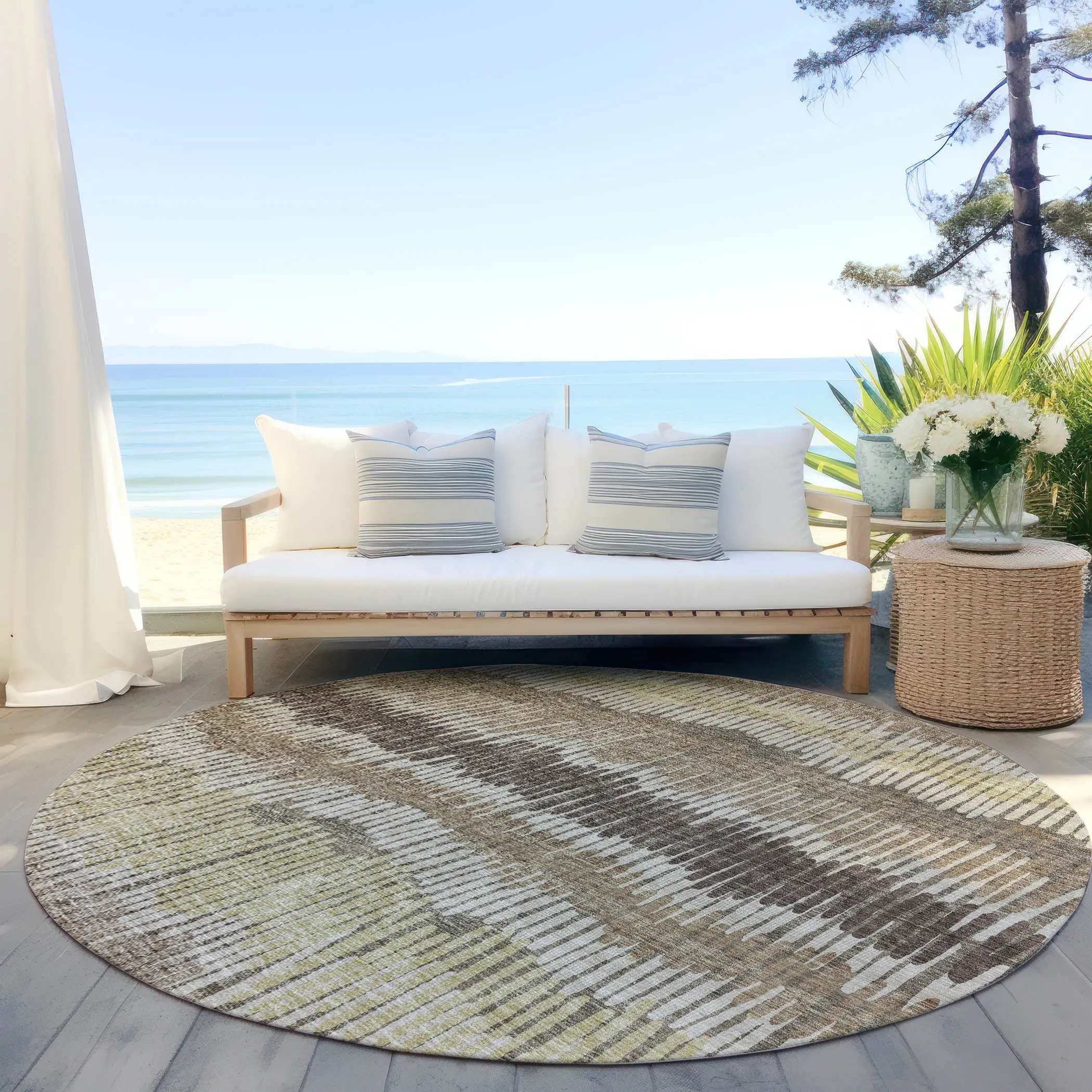 Machine Washable Indoor/ Outdoor Chantille Stripe Abstract Rug