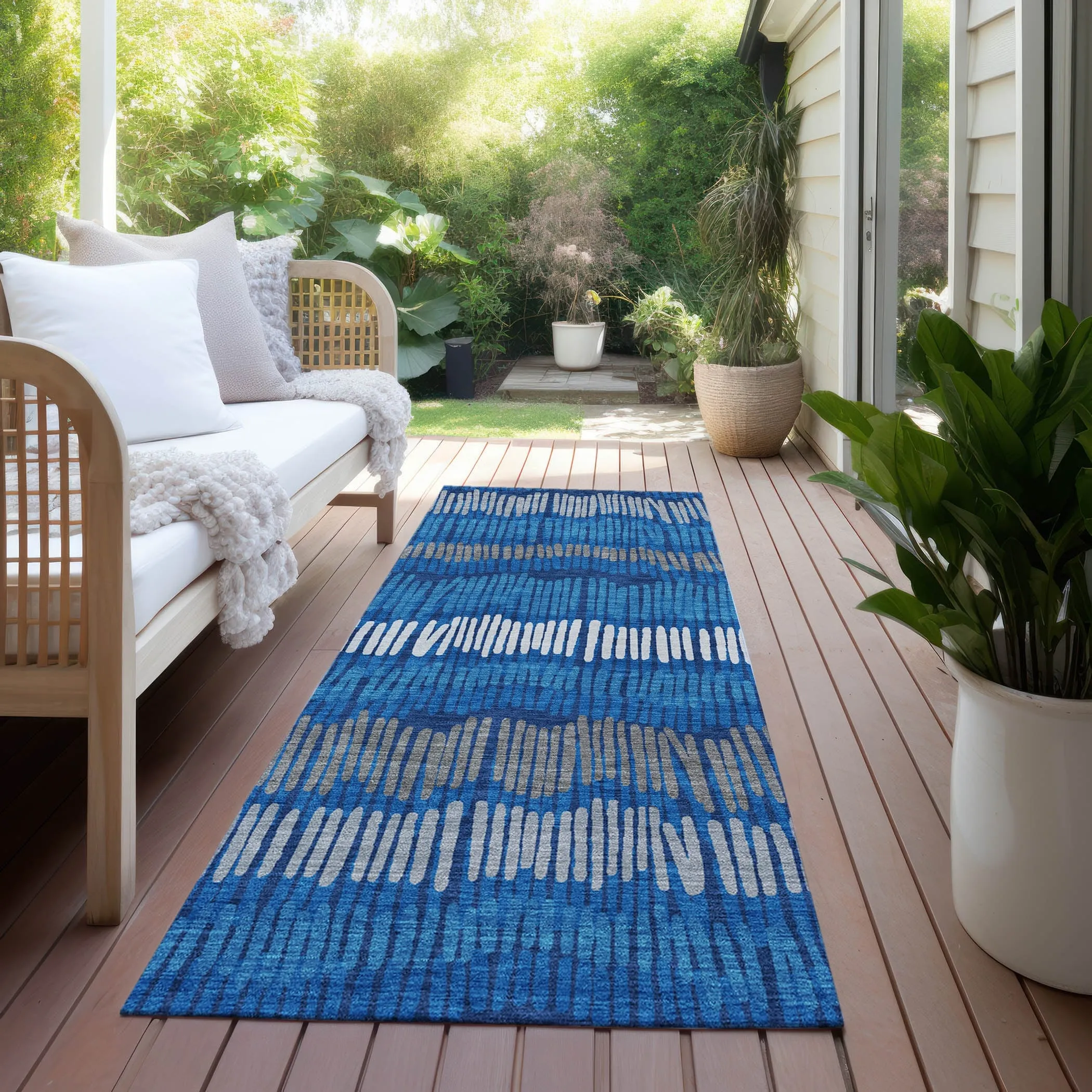 Machine Washable Indoor/ Outdoor Chantille Stripe Abstract Rug