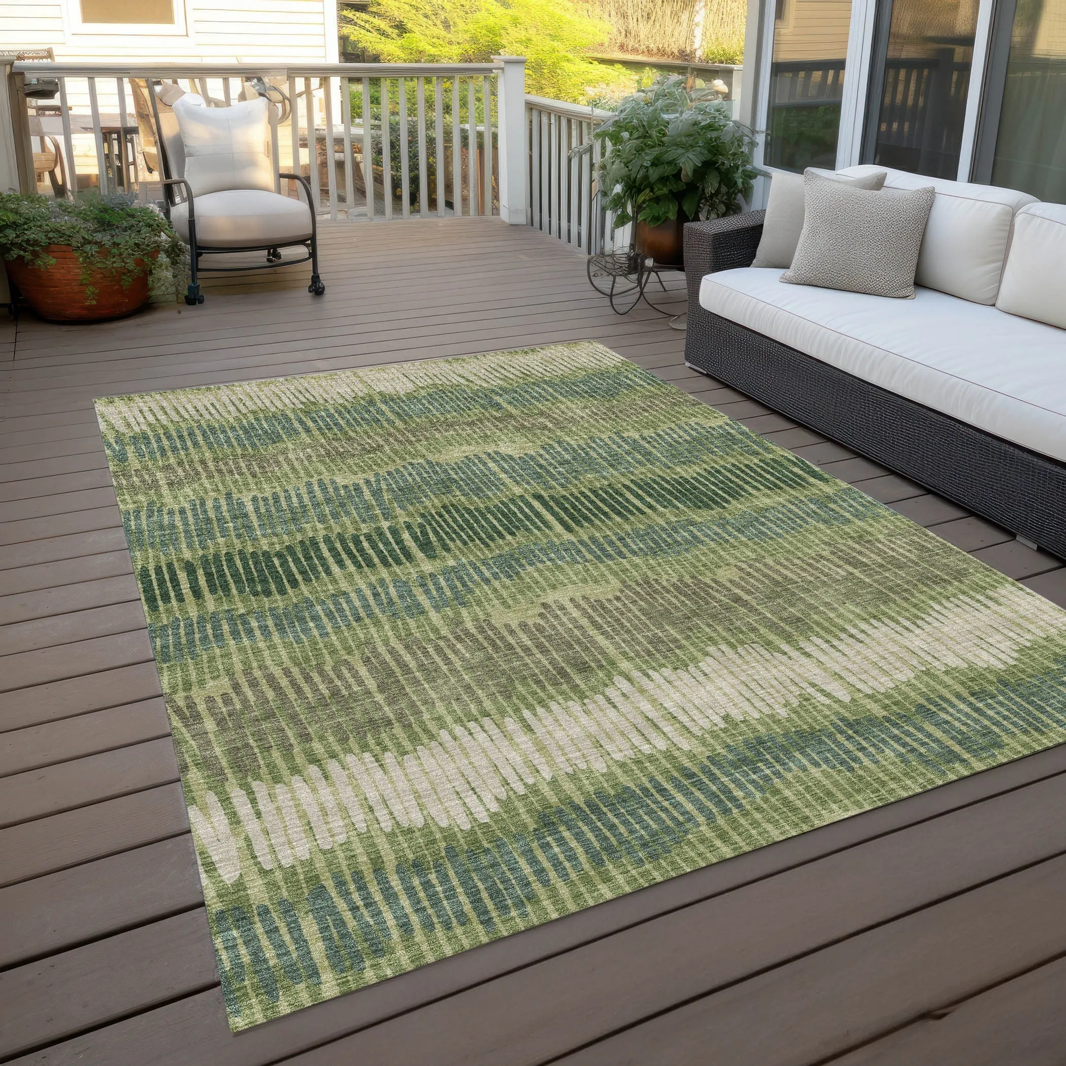 Machine Washable Indoor/ Outdoor Chantille Stripe Abstract Rug