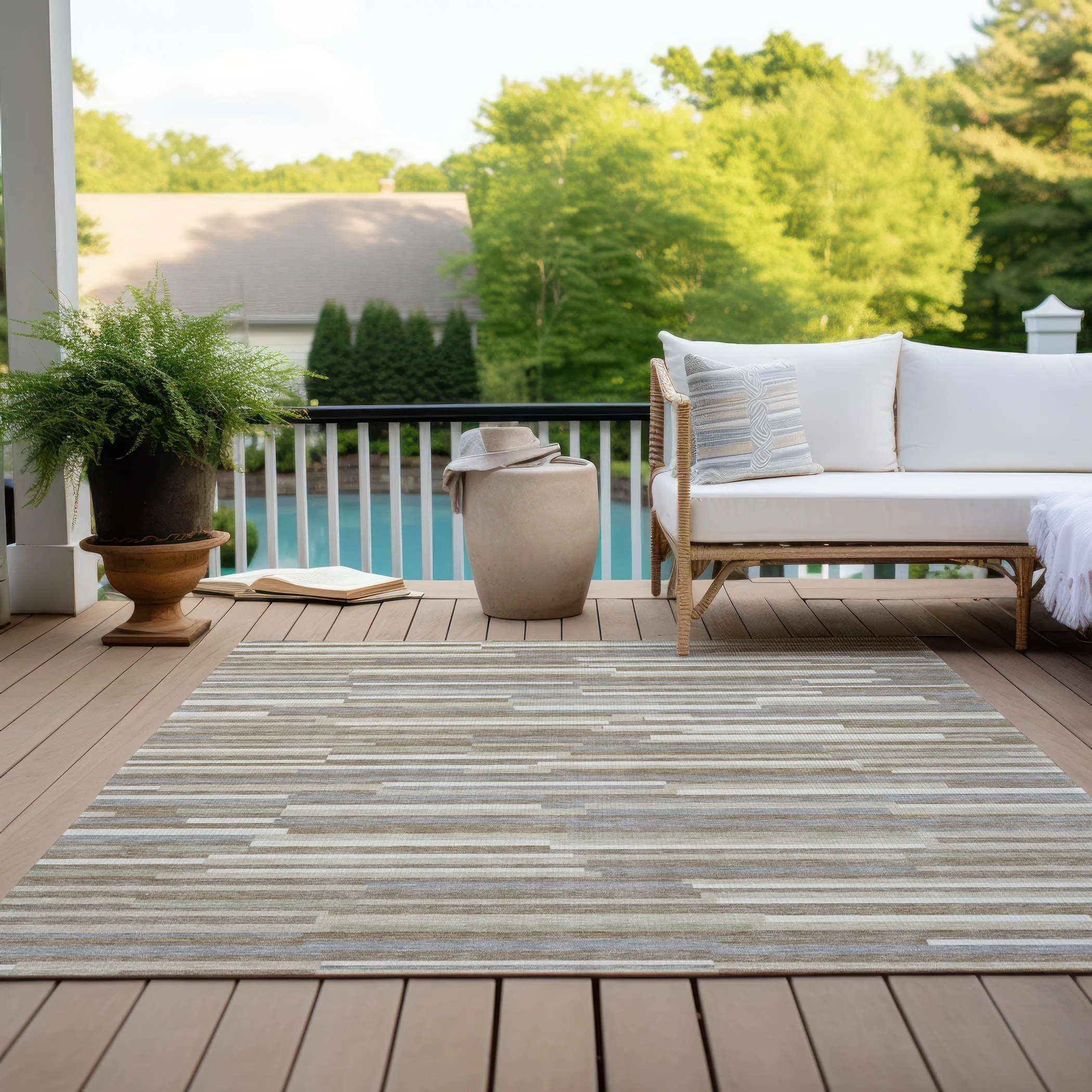 Machine Washable Indoor/ Outdoor Chantille Stripes Modern Rug