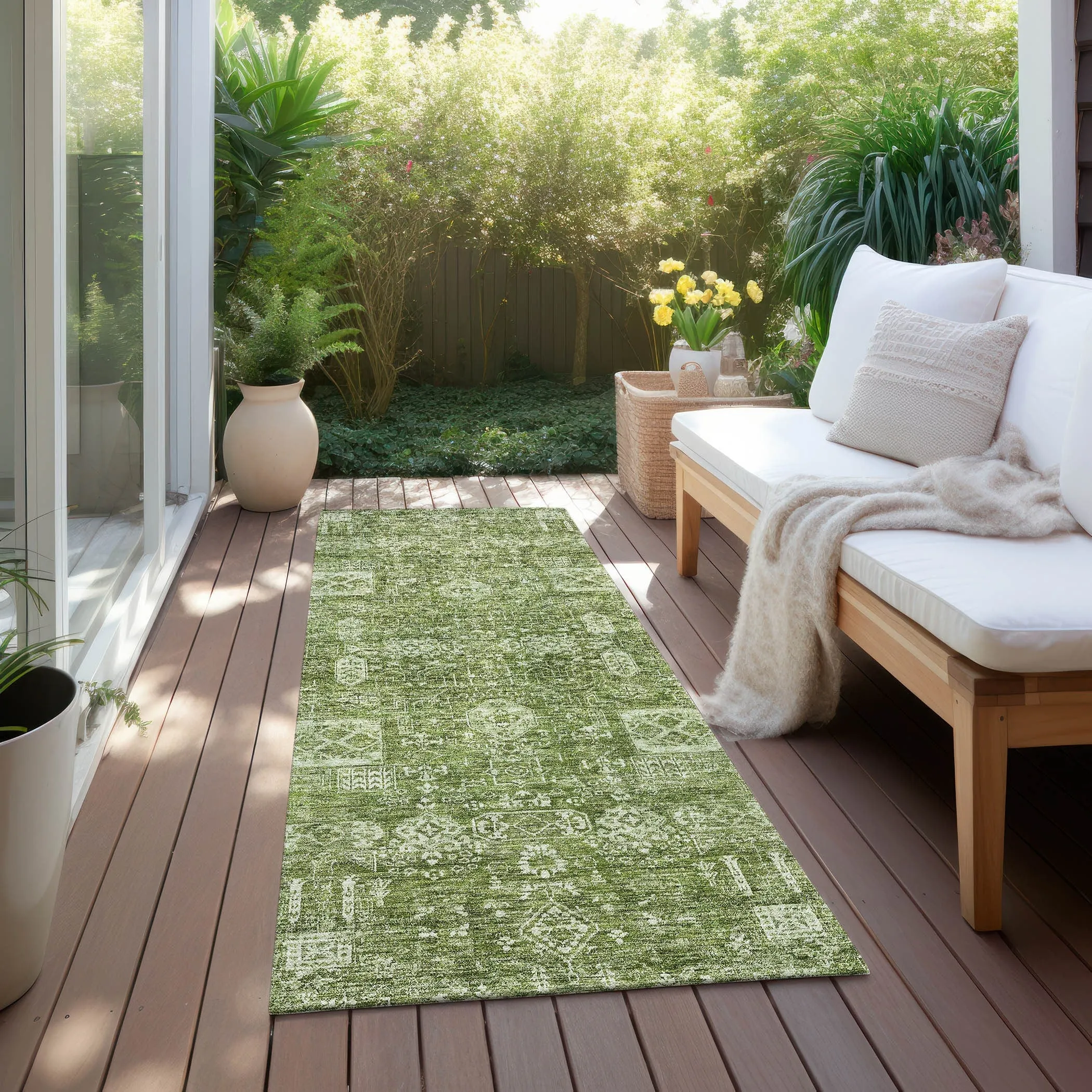 Machine Washable Indoor/ Outdoor Chantille Vintage Traditional Rug