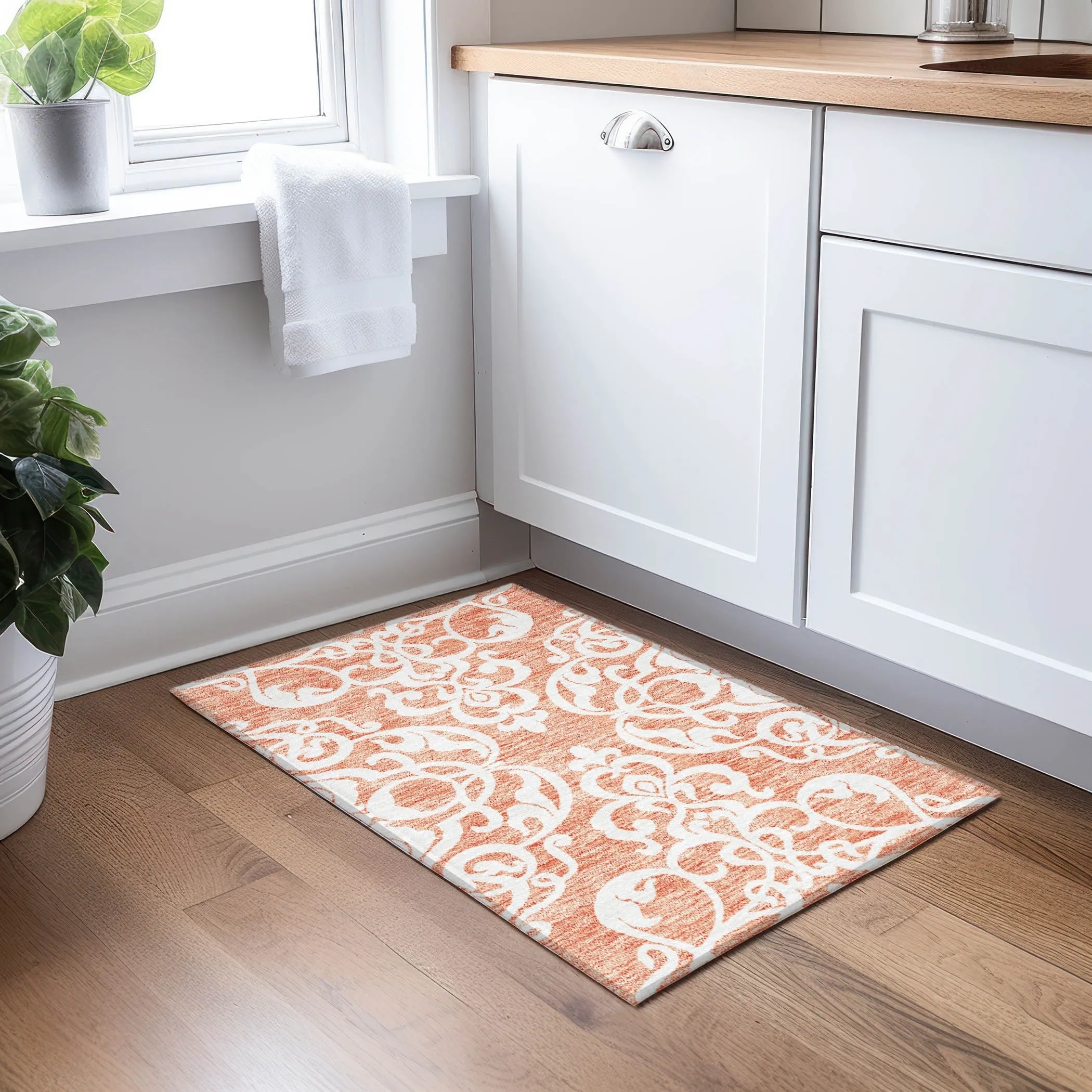 Machine Washable Indoor/ Outdoor Damask Glam Chantille Rug