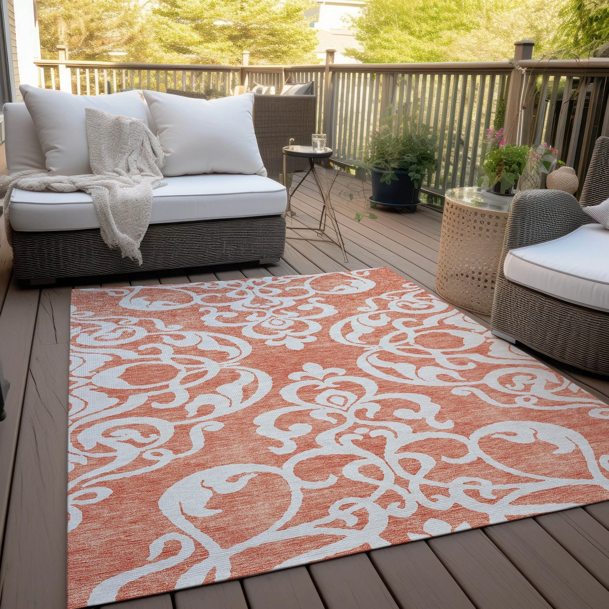 Machine Washable Indoor/ Outdoor Damask Glam Chantille Rug