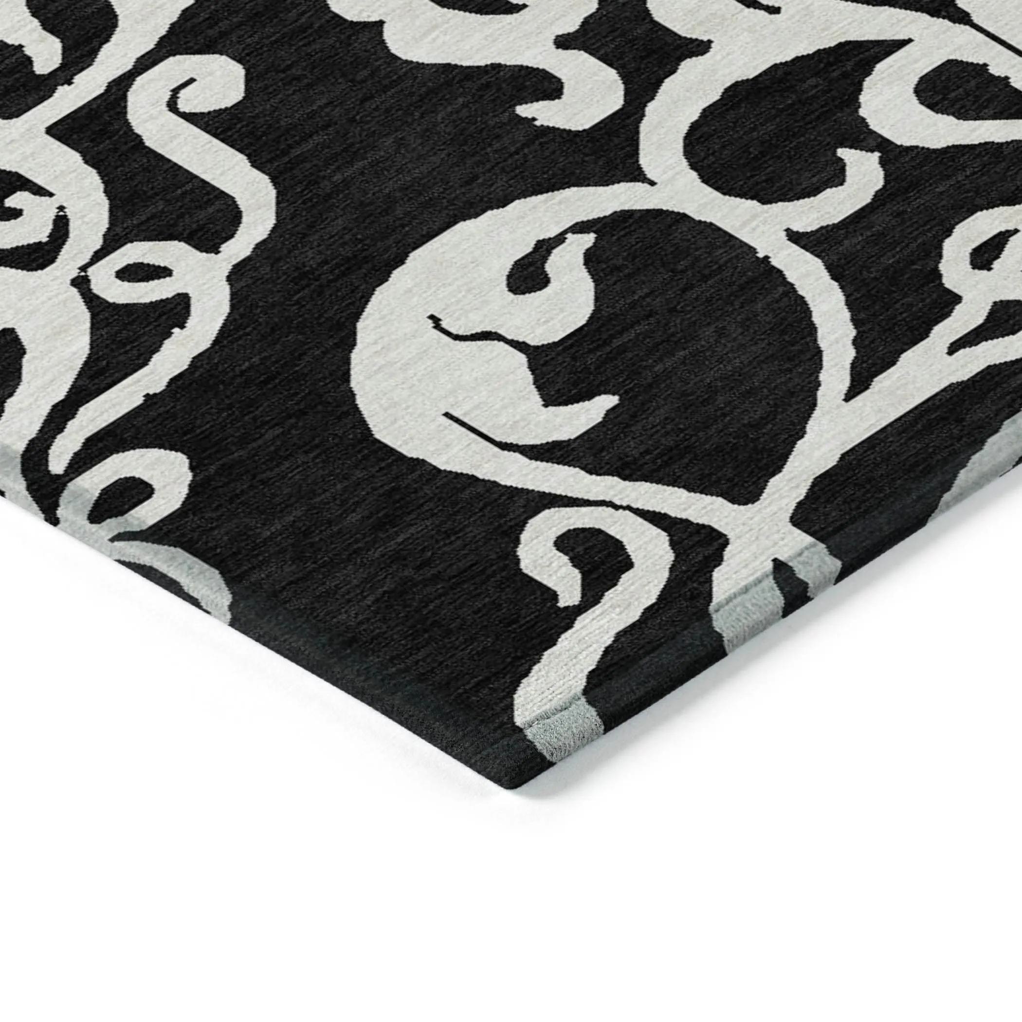 Machine Washable Indoor/ Outdoor Damask Glam Chantille Rug