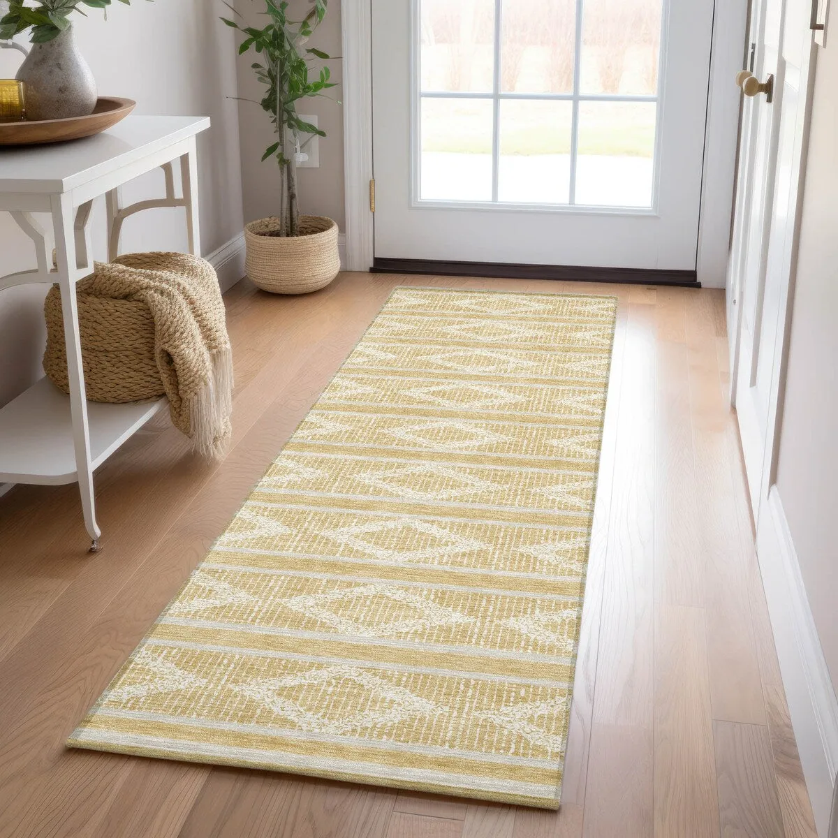 Machine Washable Indoor/ Outdoor Diamond Stripe Chantille Rug