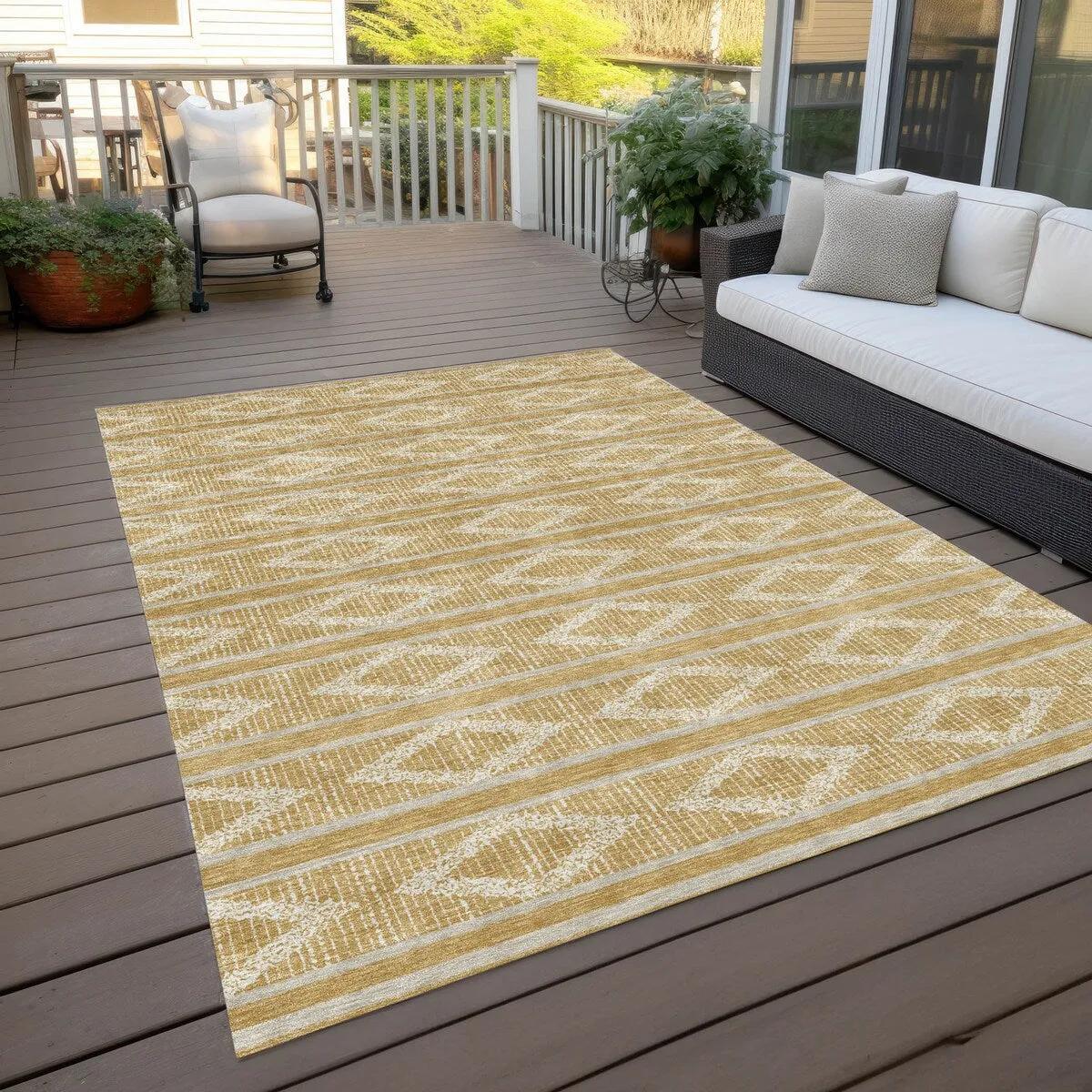 Machine Washable Indoor/ Outdoor Diamond Stripe Chantille Rug