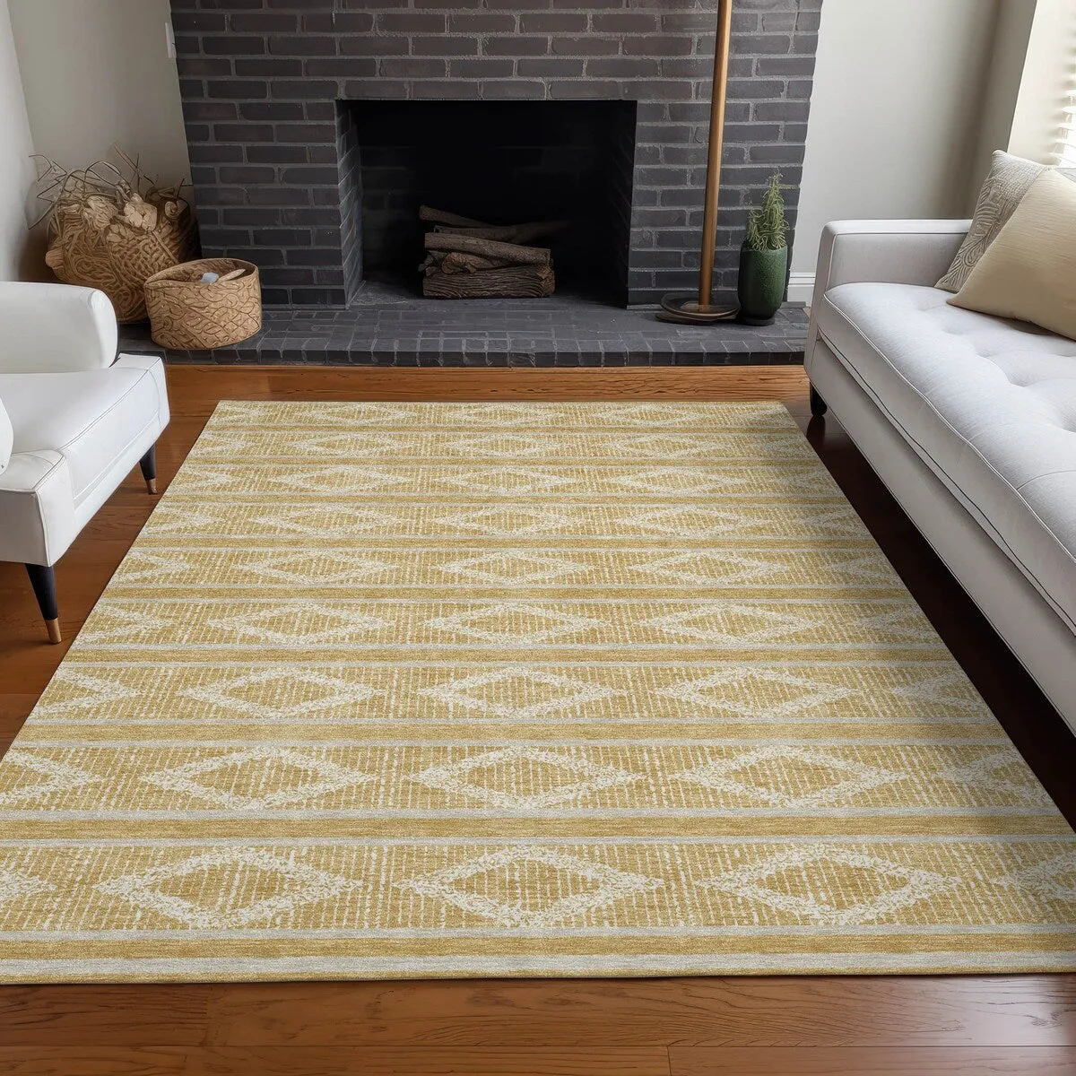 Machine Washable Indoor/ Outdoor Diamond Stripe Chantille Rug