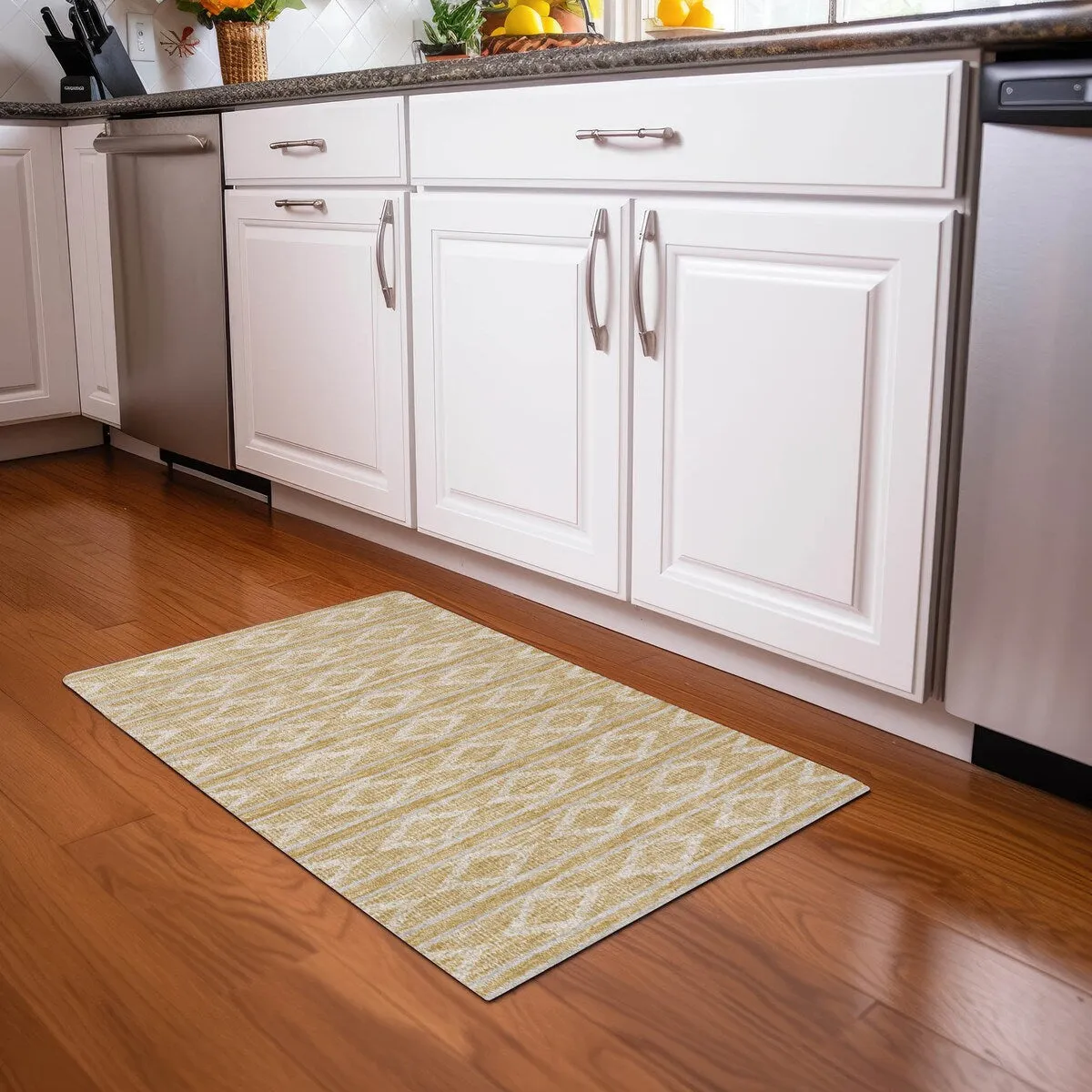Machine Washable Indoor/ Outdoor Diamond Stripe Chantille Rug