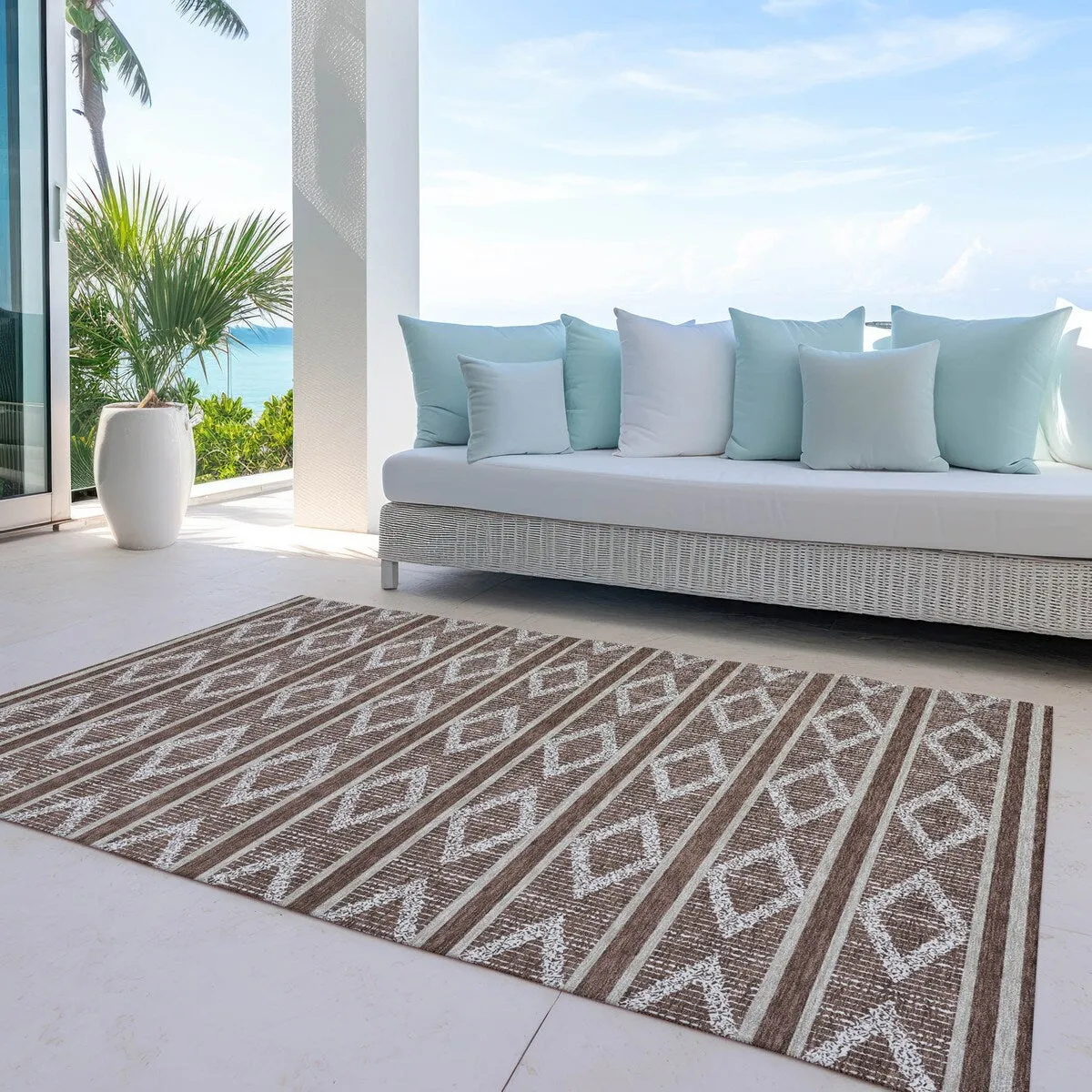 Machine Washable Indoor/ Outdoor Diamond Stripe Chantille Rug