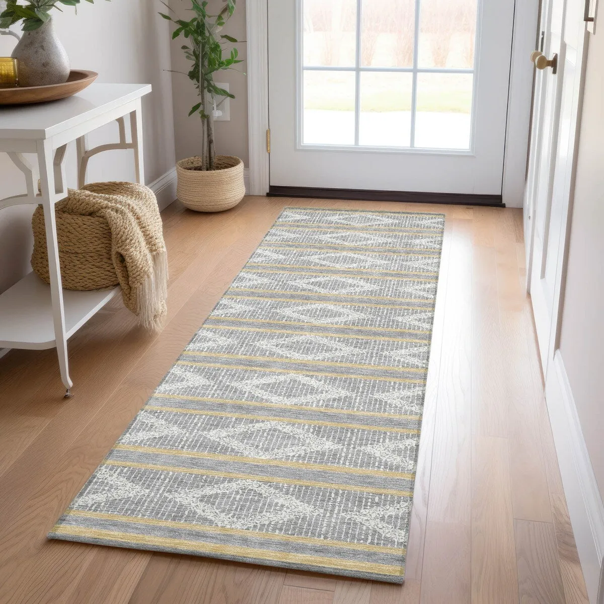 Machine Washable Indoor/ Outdoor Diamond Stripe Chantille Rug