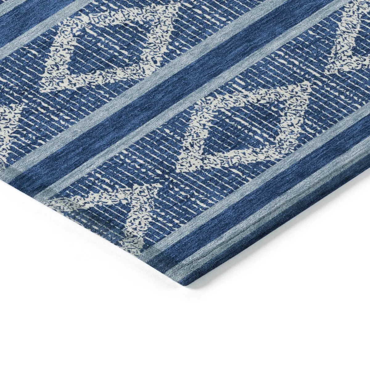 Machine Washable Indoor/ Outdoor Diamond Stripe Chantille Rug
