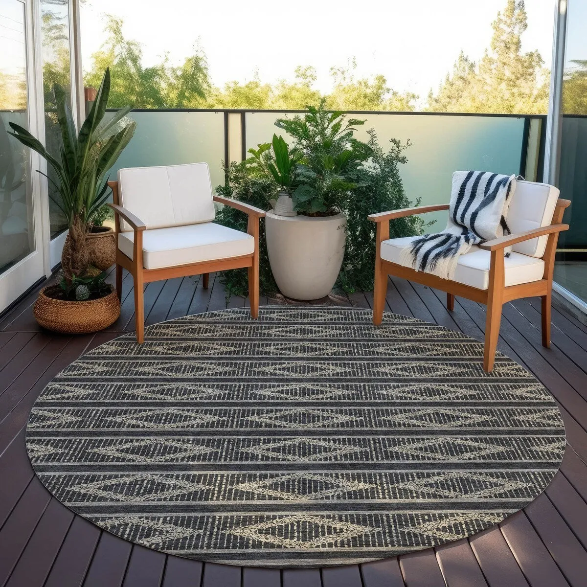 Machine Washable Indoor/ Outdoor Diamond Stripe Chantille Rug