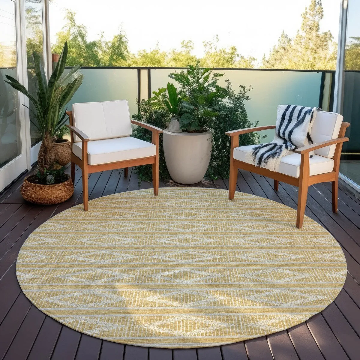 Machine Washable Indoor/ Outdoor Diamond Stripe Chantille Rug