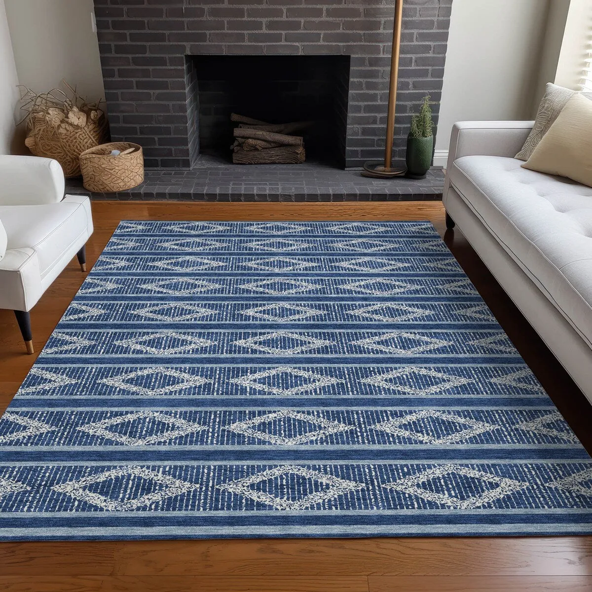 Machine Washable Indoor/ Outdoor Diamond Stripe Chantille Rug