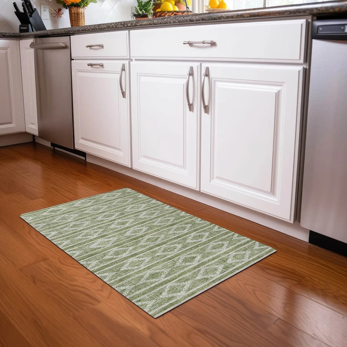 Machine Washable Indoor/ Outdoor Diamond Stripe Chantille Rug