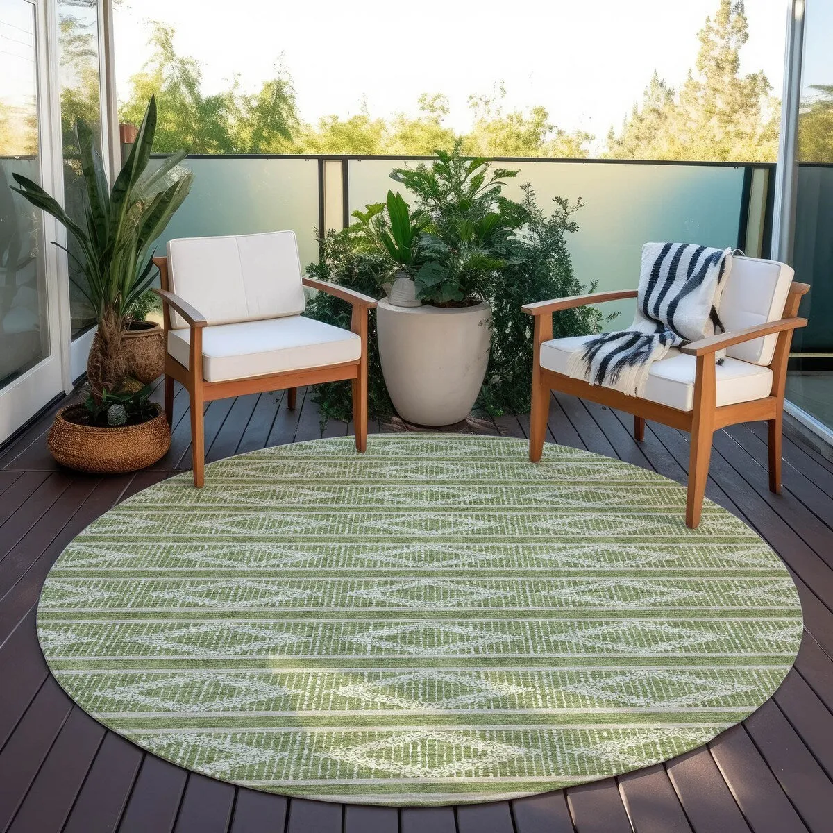 Machine Washable Indoor/ Outdoor Diamond Stripe Chantille Rug