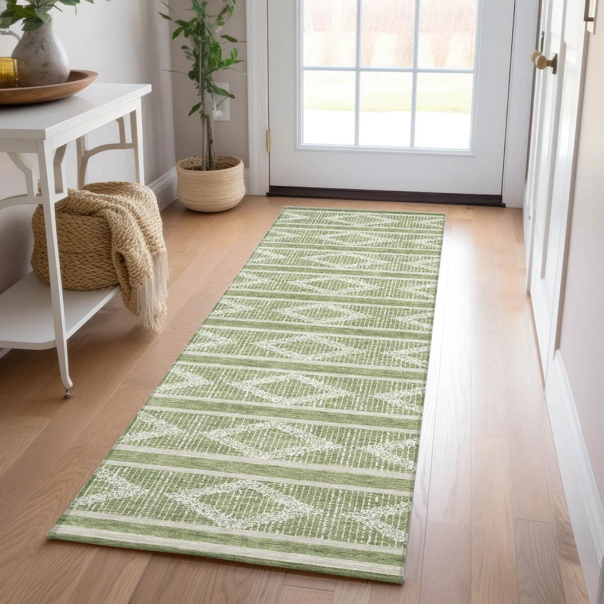 Machine Washable Indoor/ Outdoor Diamond Stripe Chantille Rug
