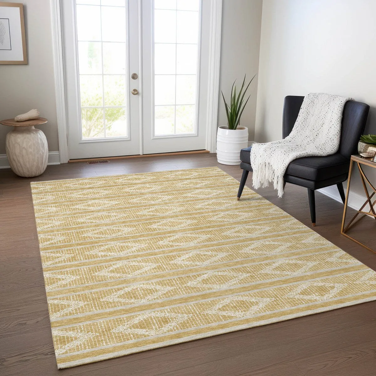 Machine Washable Indoor/ Outdoor Diamond Stripe Chantille Rug