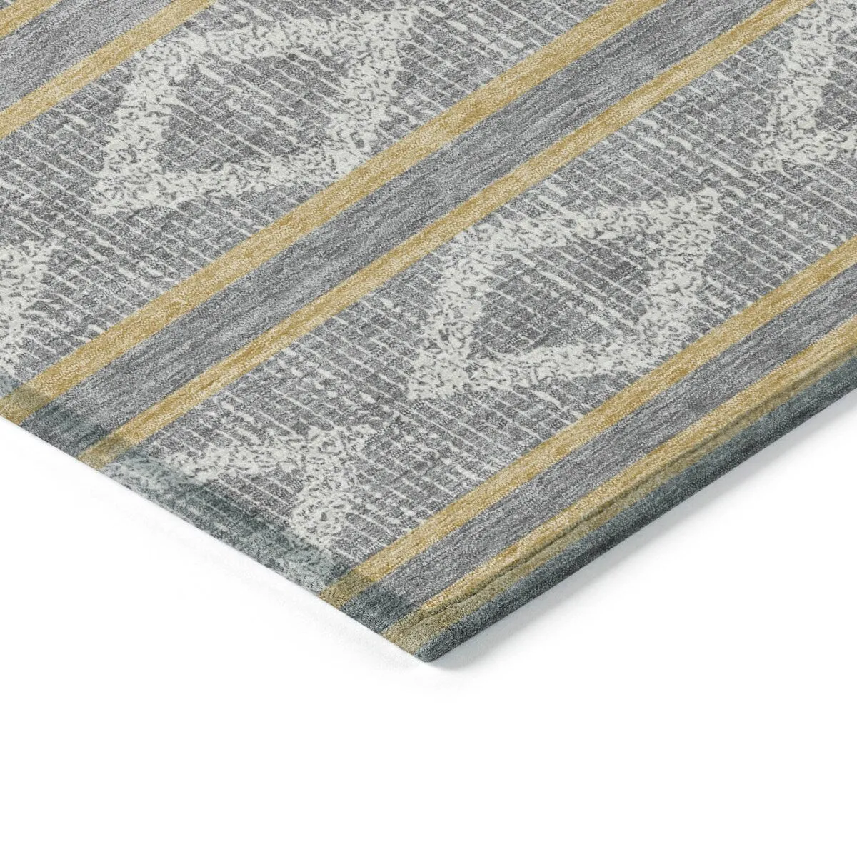 Machine Washable Indoor/ Outdoor Diamond Stripe Chantille Rug