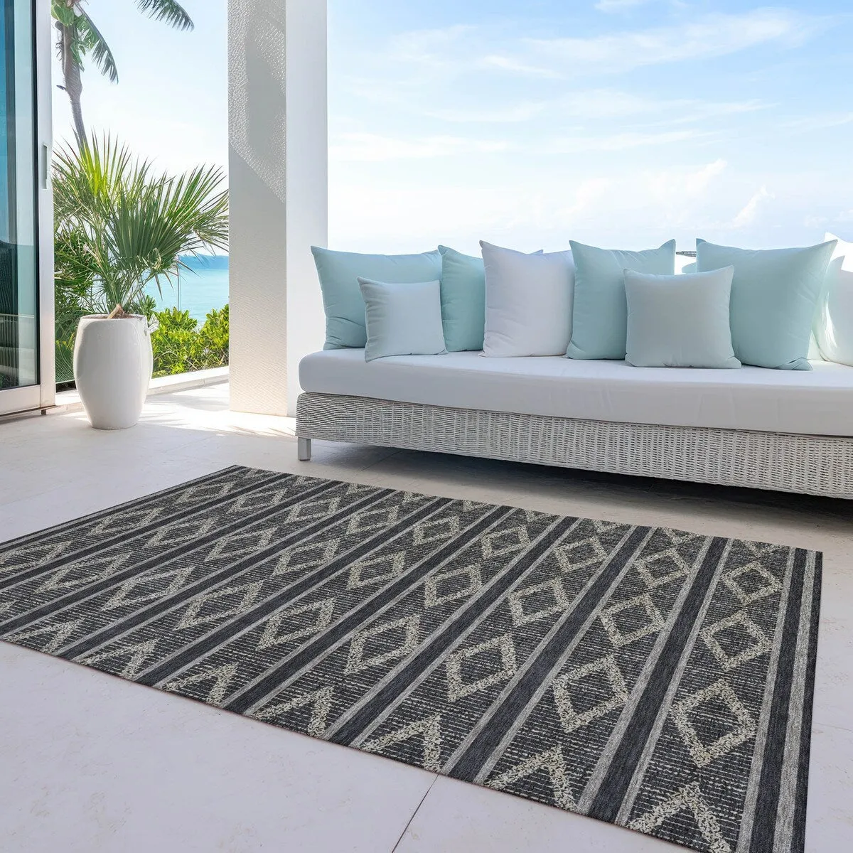 Machine Washable Indoor/ Outdoor Diamond Stripe Chantille Rug